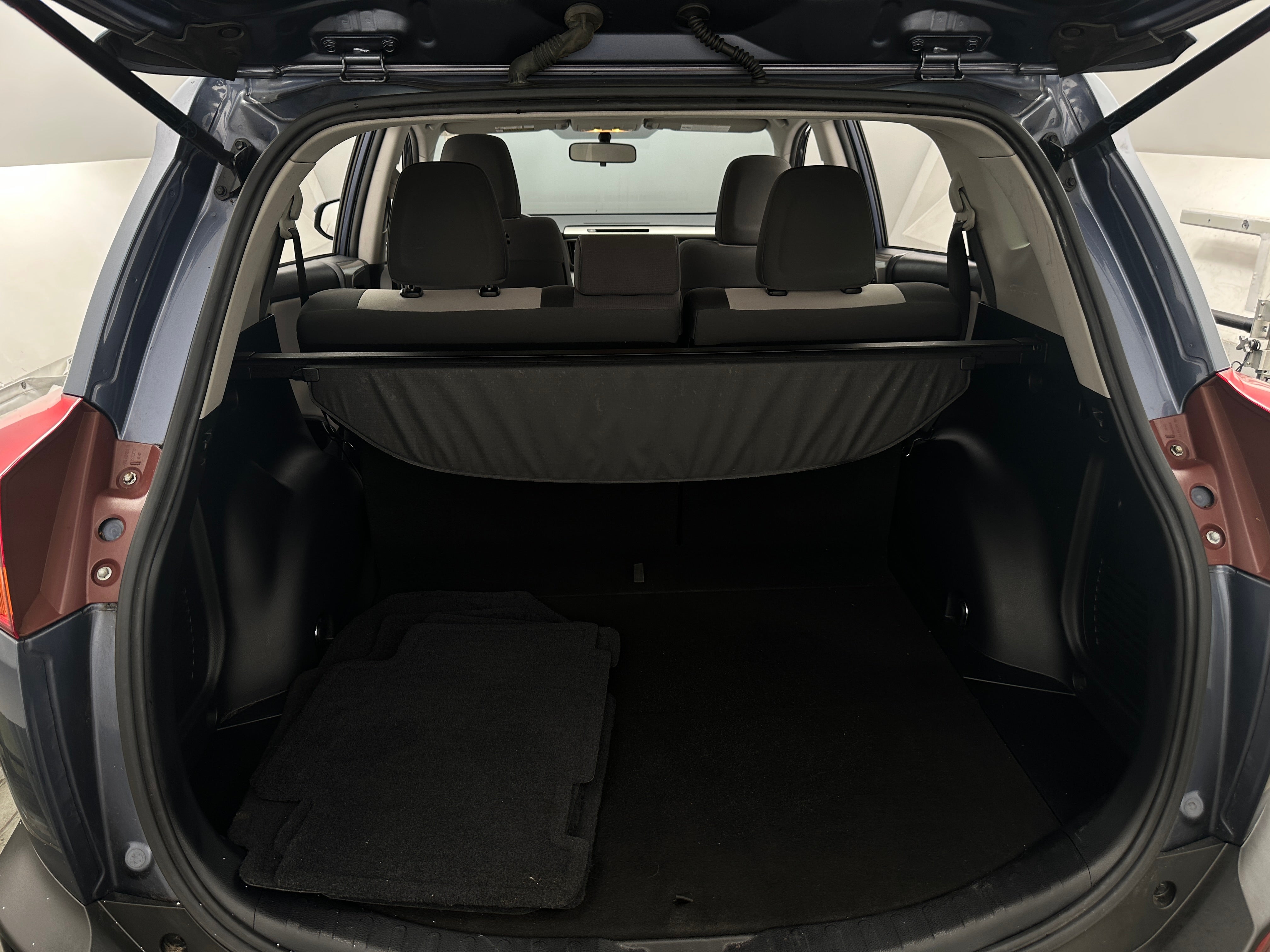2014 Toyota RAV4 XLE 7