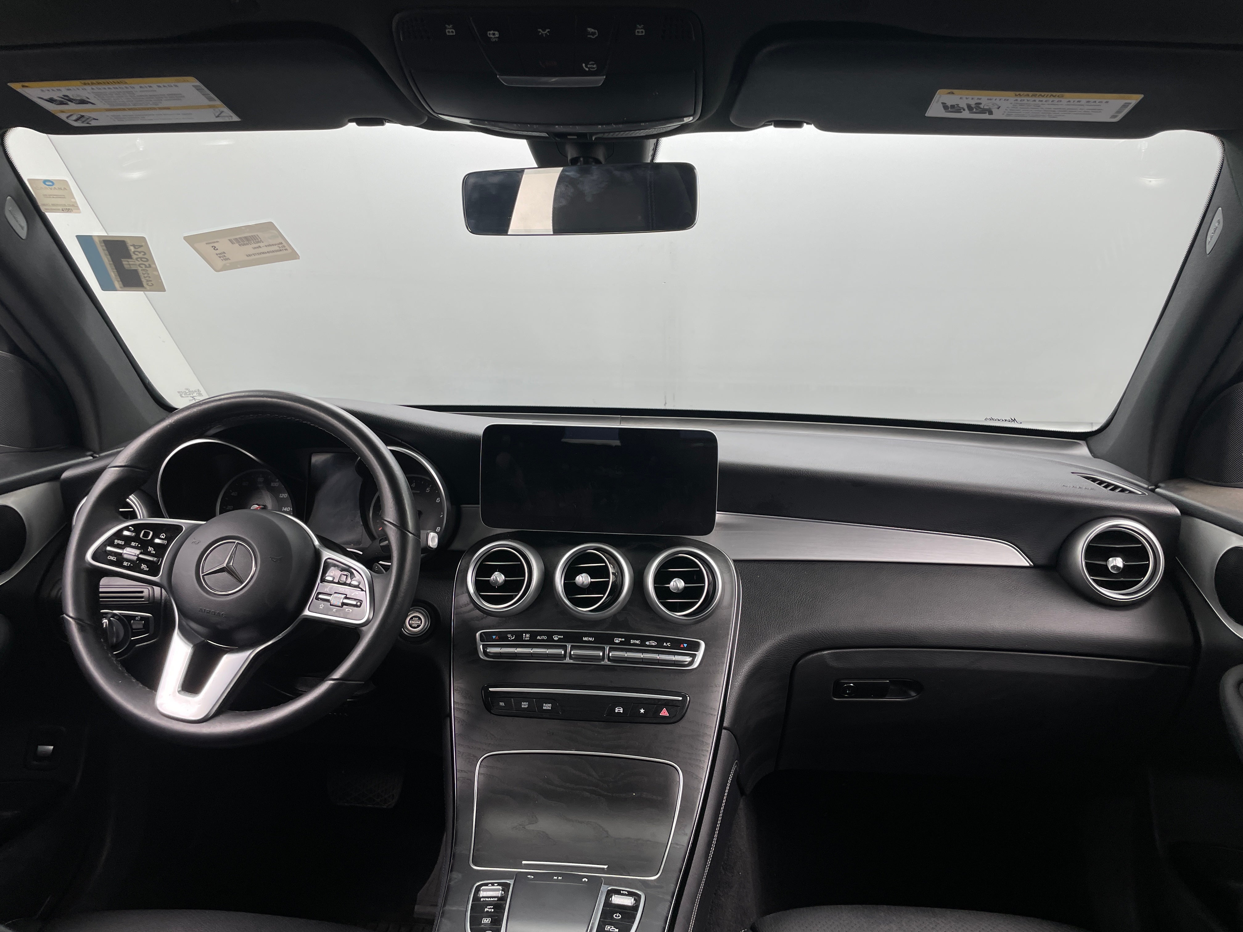 2021 Mercedes-Benz GLC 300 2