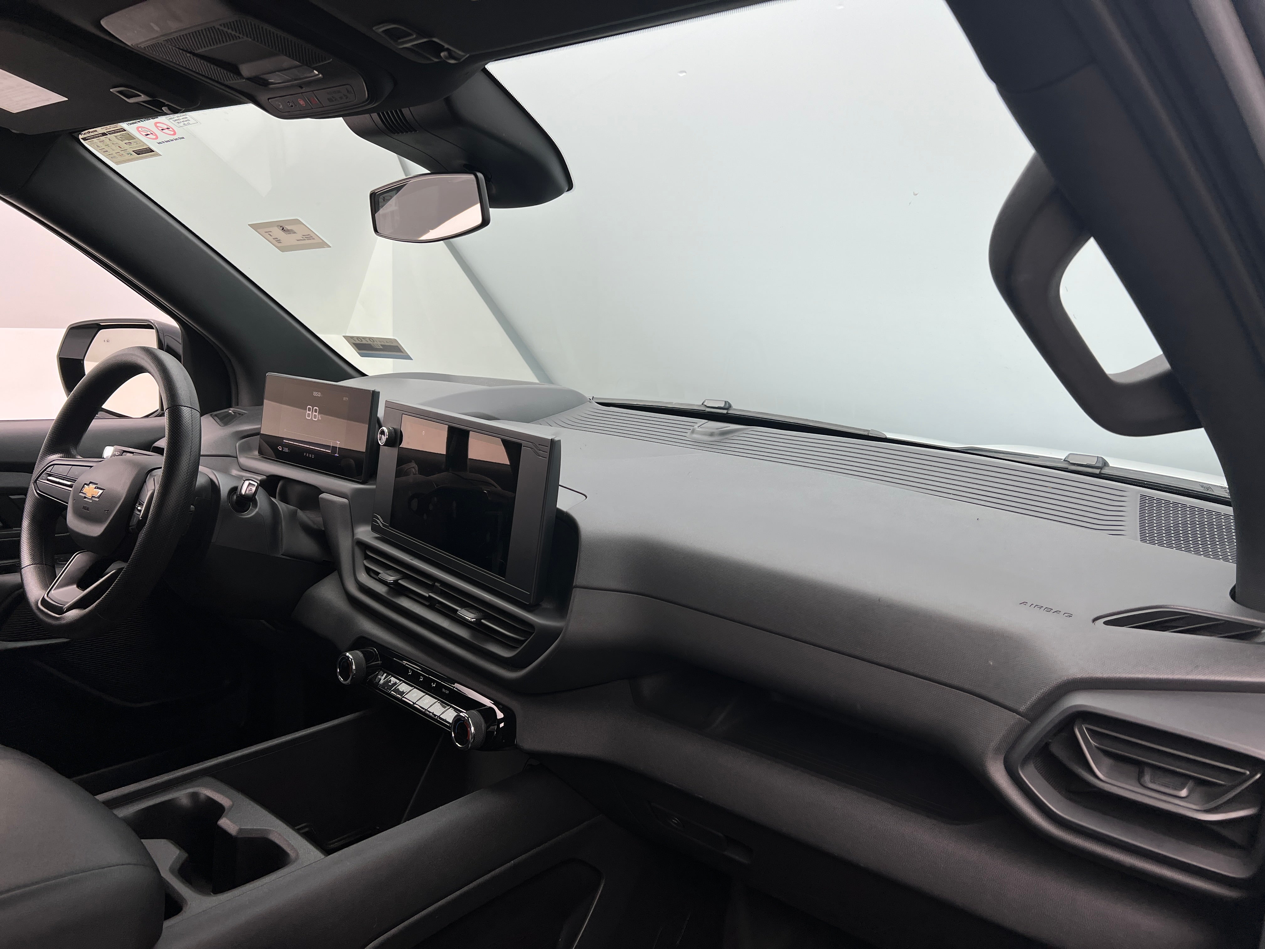 2024 Chevrolet Silverado EV Work Truck 3