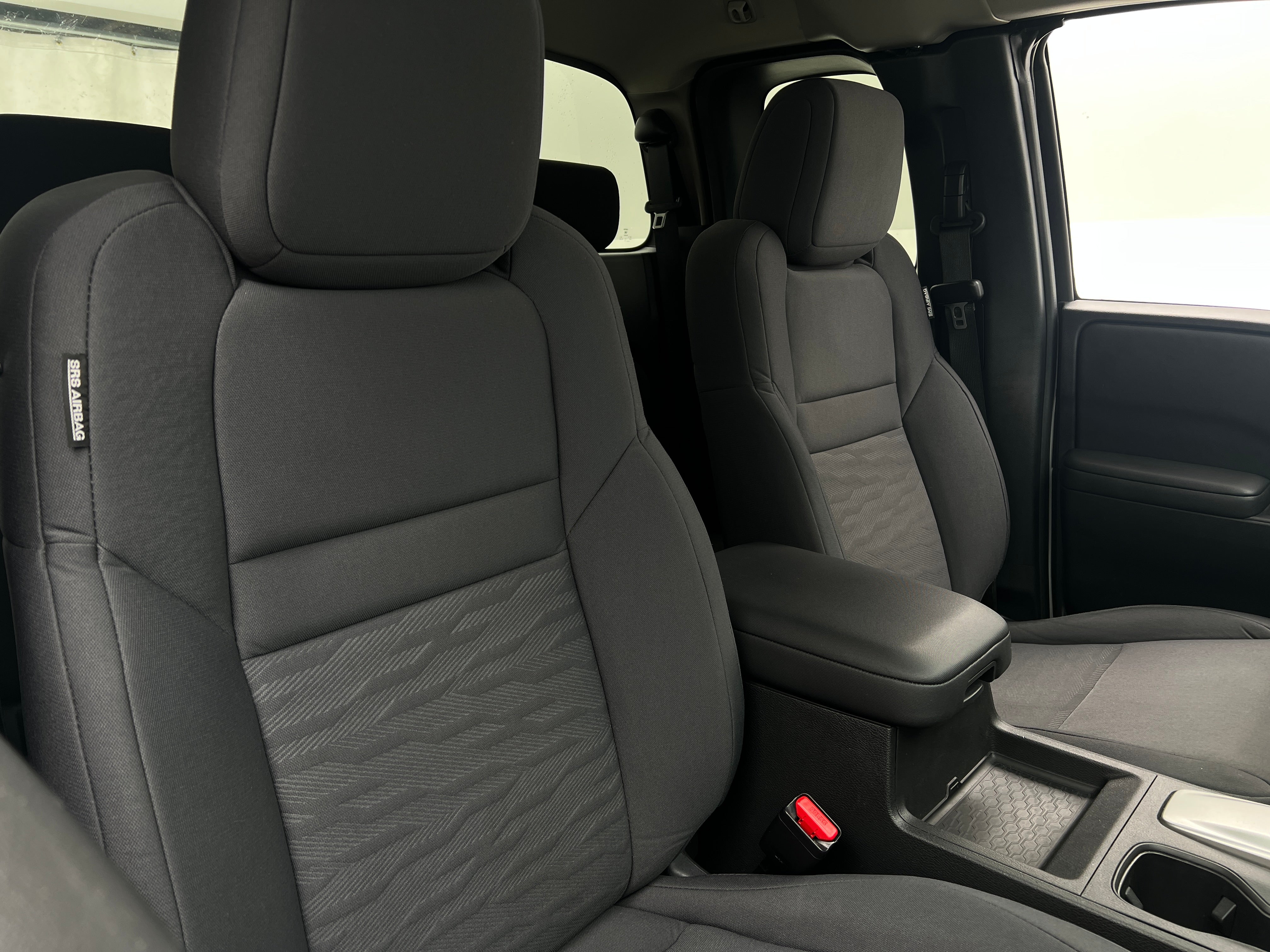 2024 Nissan Frontier S/C 2