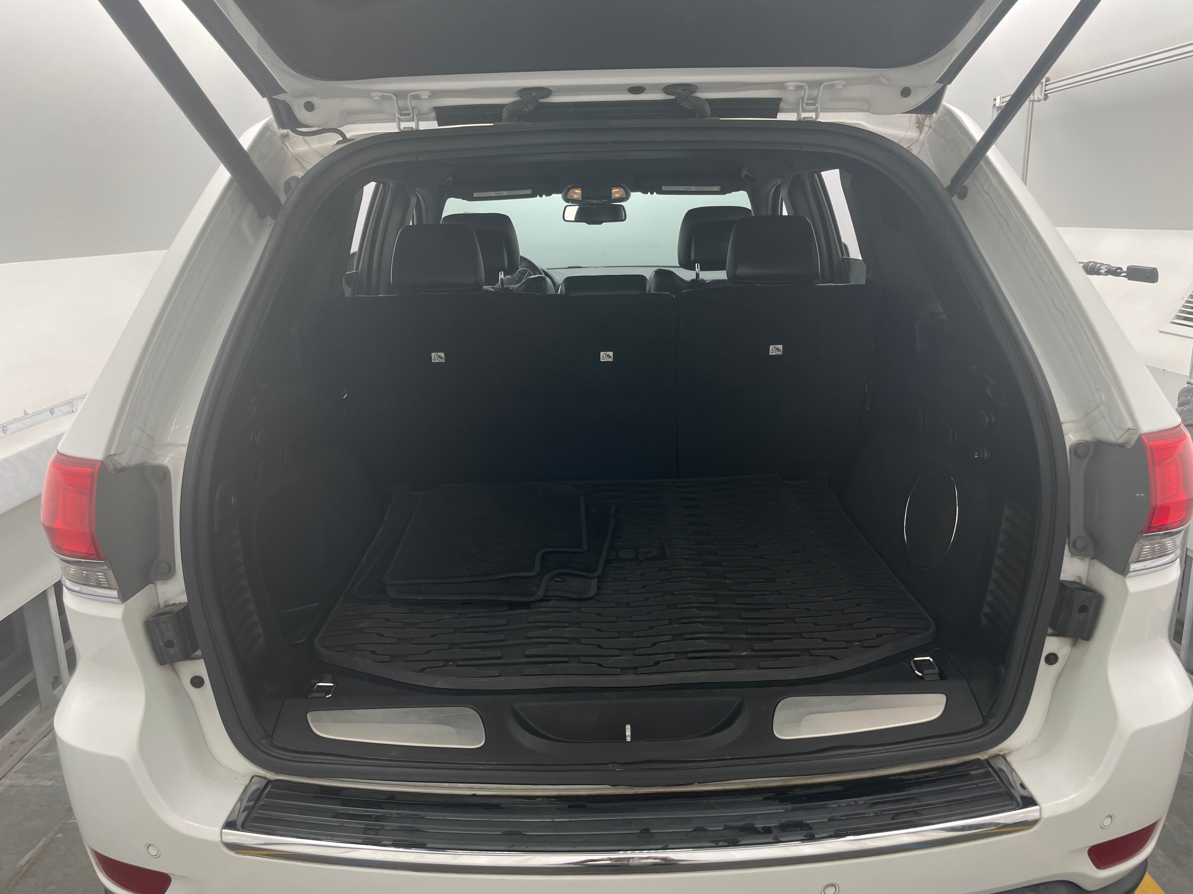 2014 Jeep Grand Cherokee Limited Edition 6
