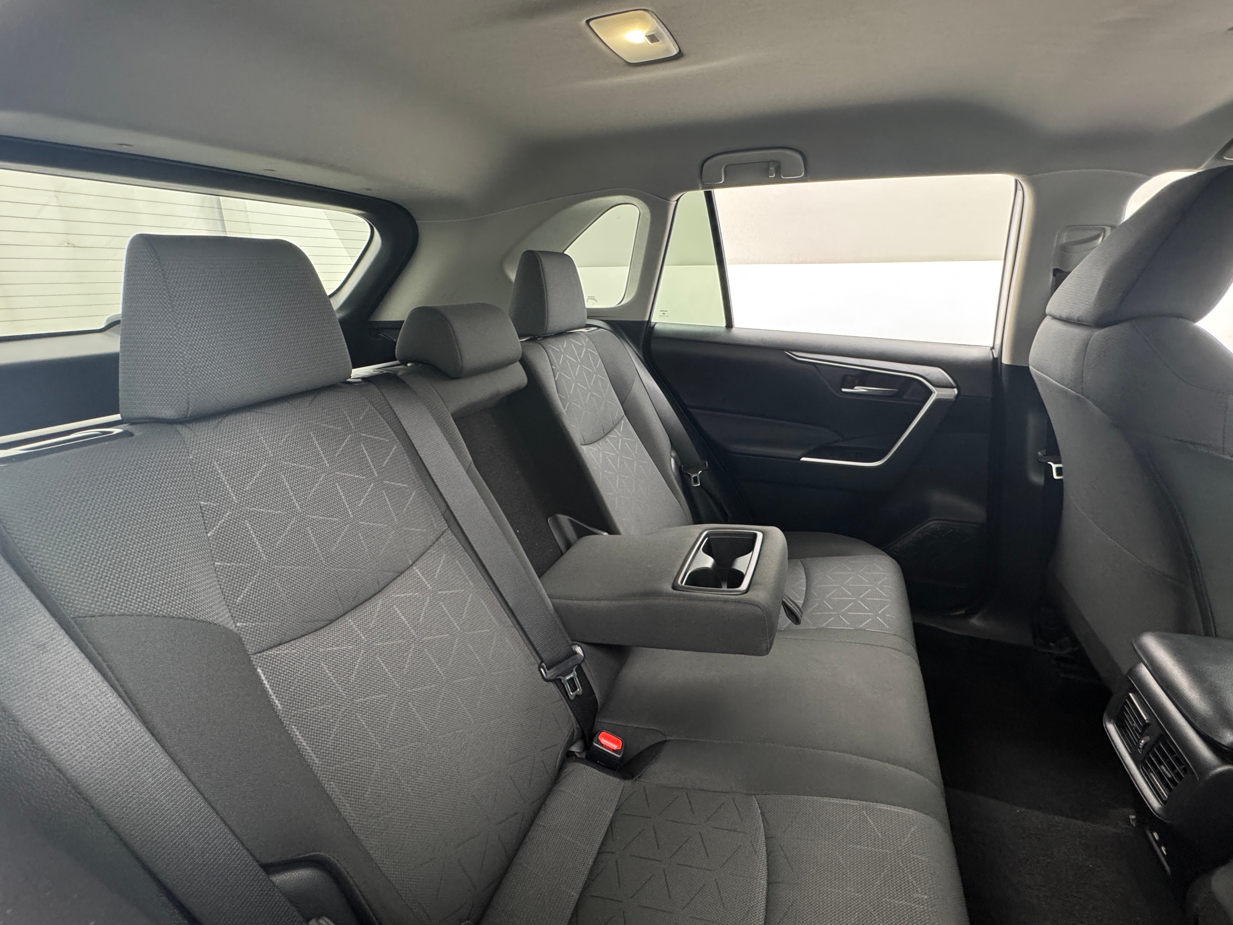 2024 Toyota RAV4 XLE 6