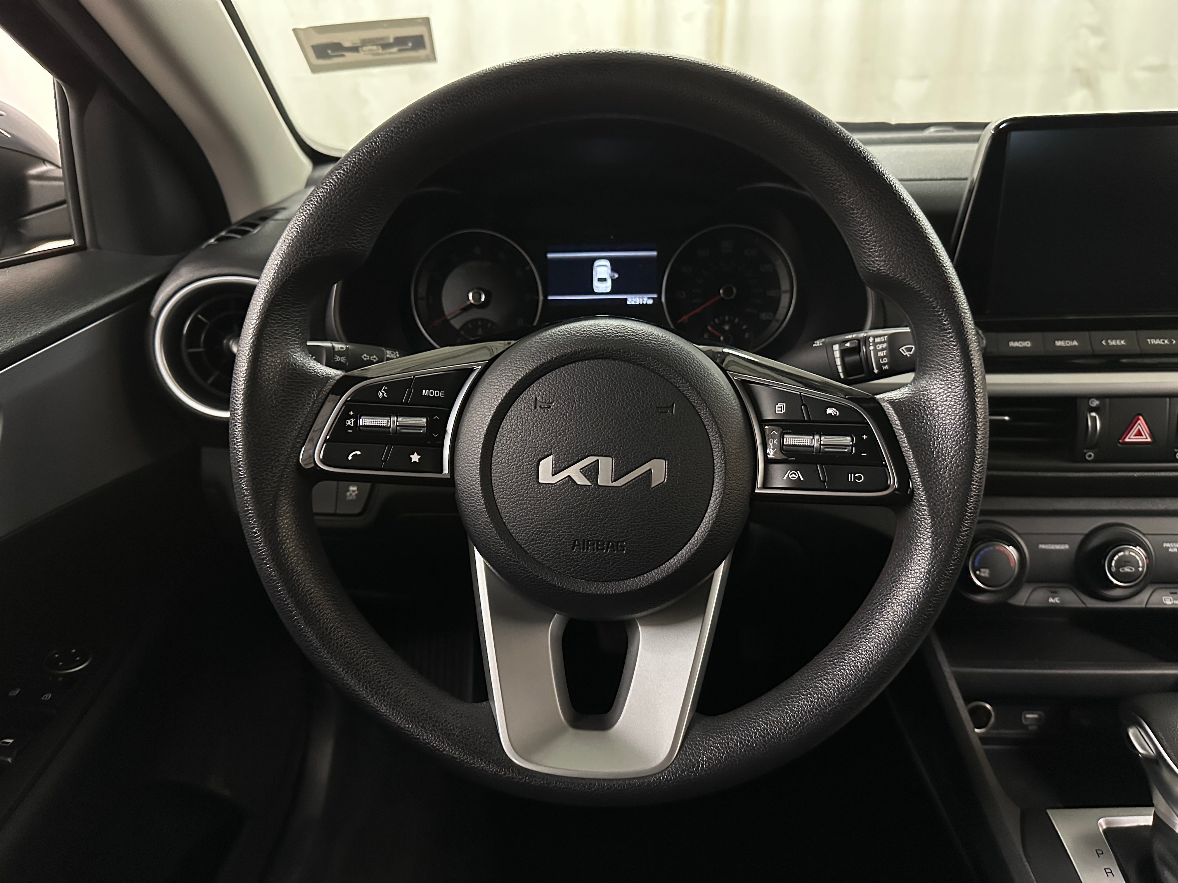 2024 Kia Forte LXS 5