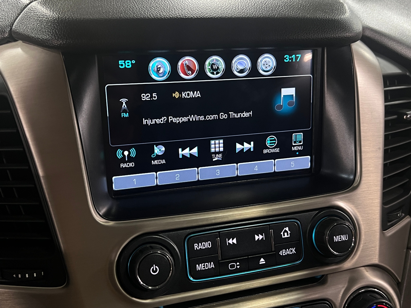 Thumbnail: 2019 GMC Yukon - 3