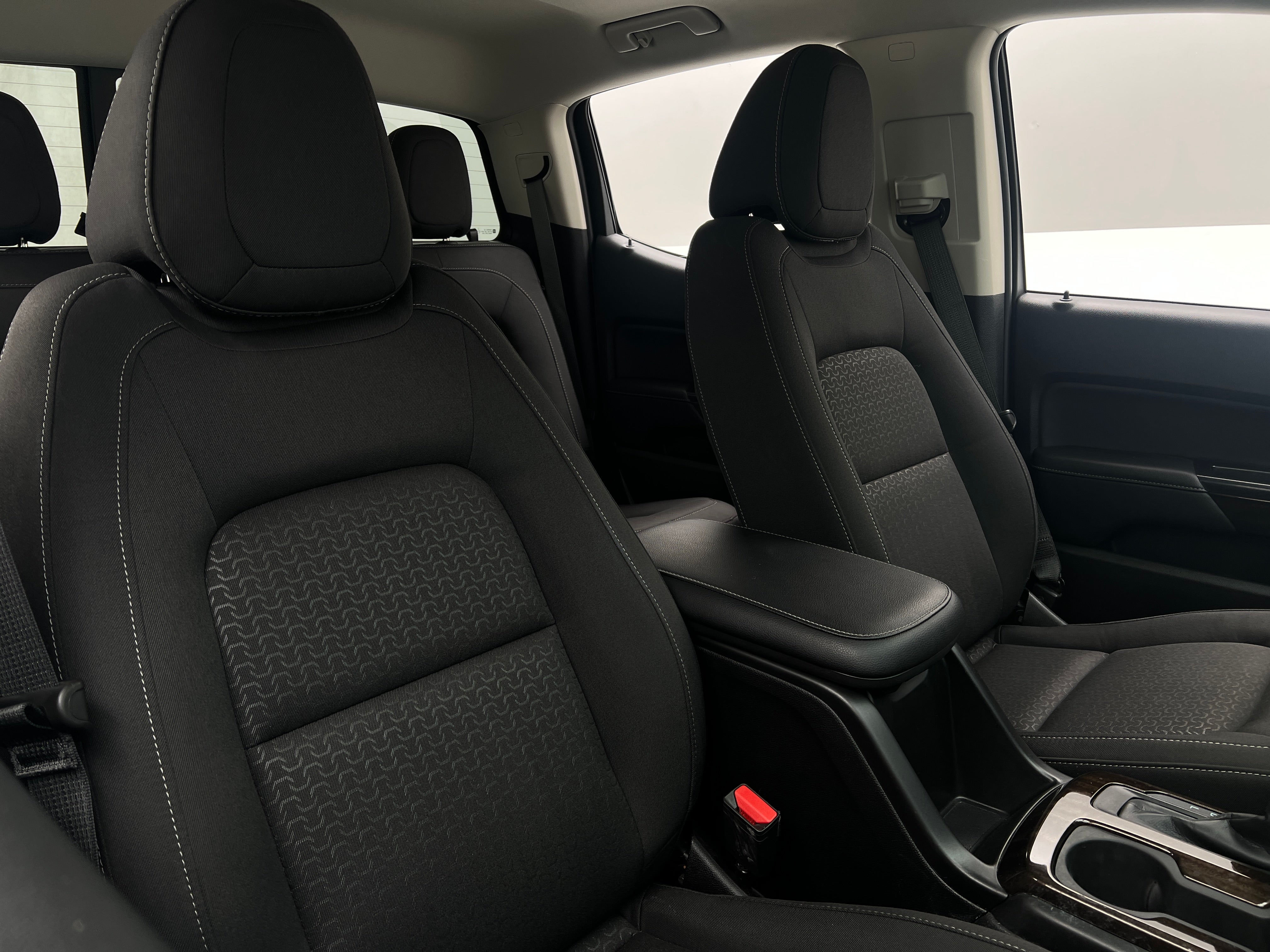 2021 GMC Canyon Elevation 2