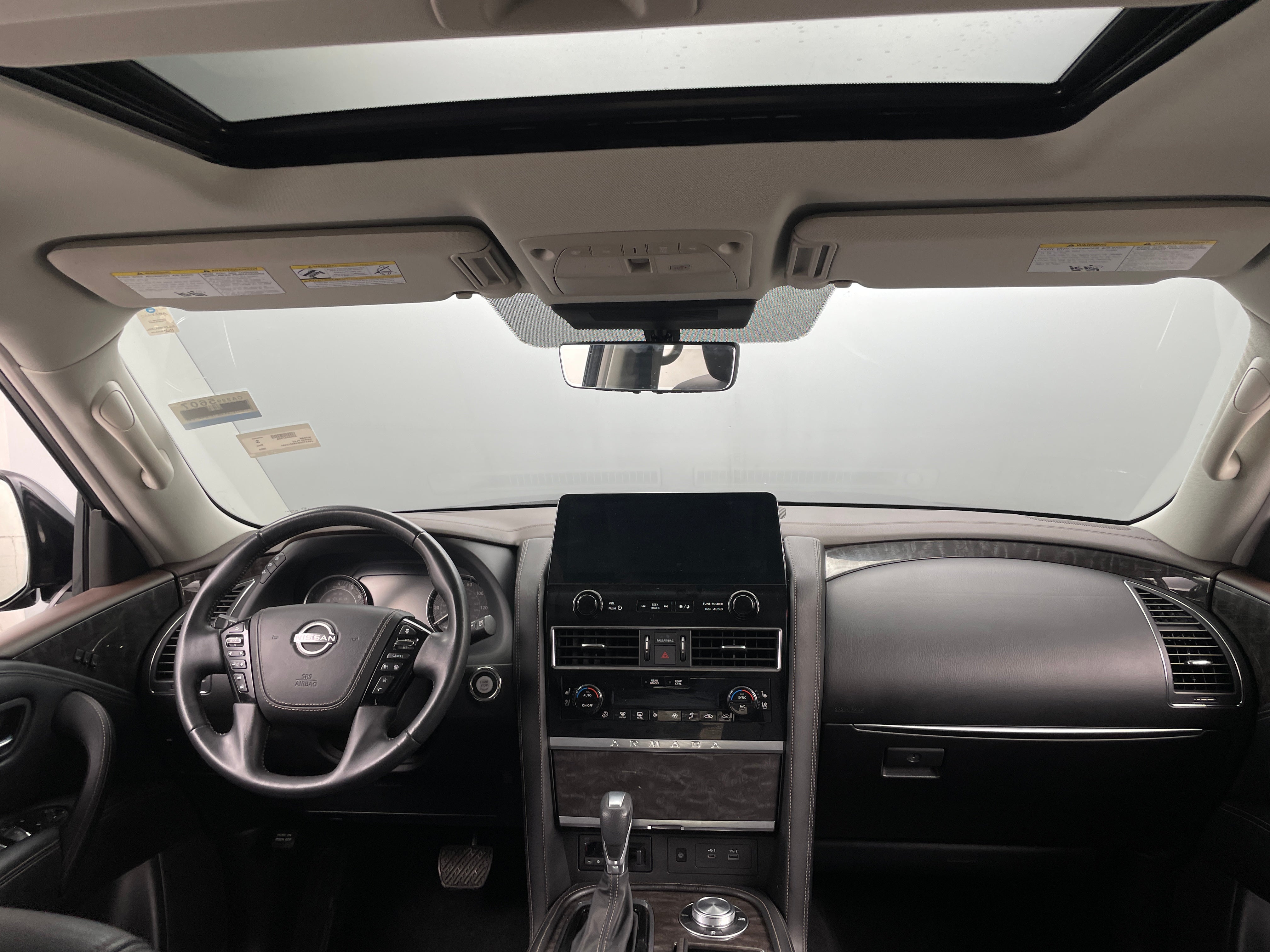 2022 Nissan Armada Platinum Edition 2
