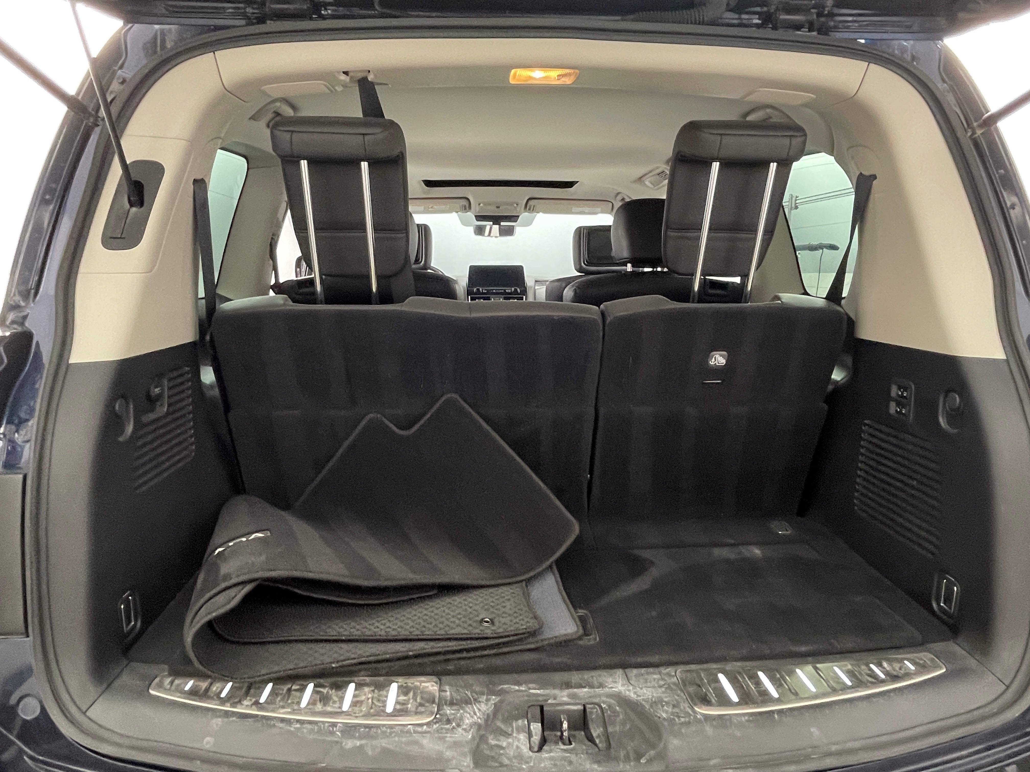 2022 Nissan Armada Platinum Edition 6