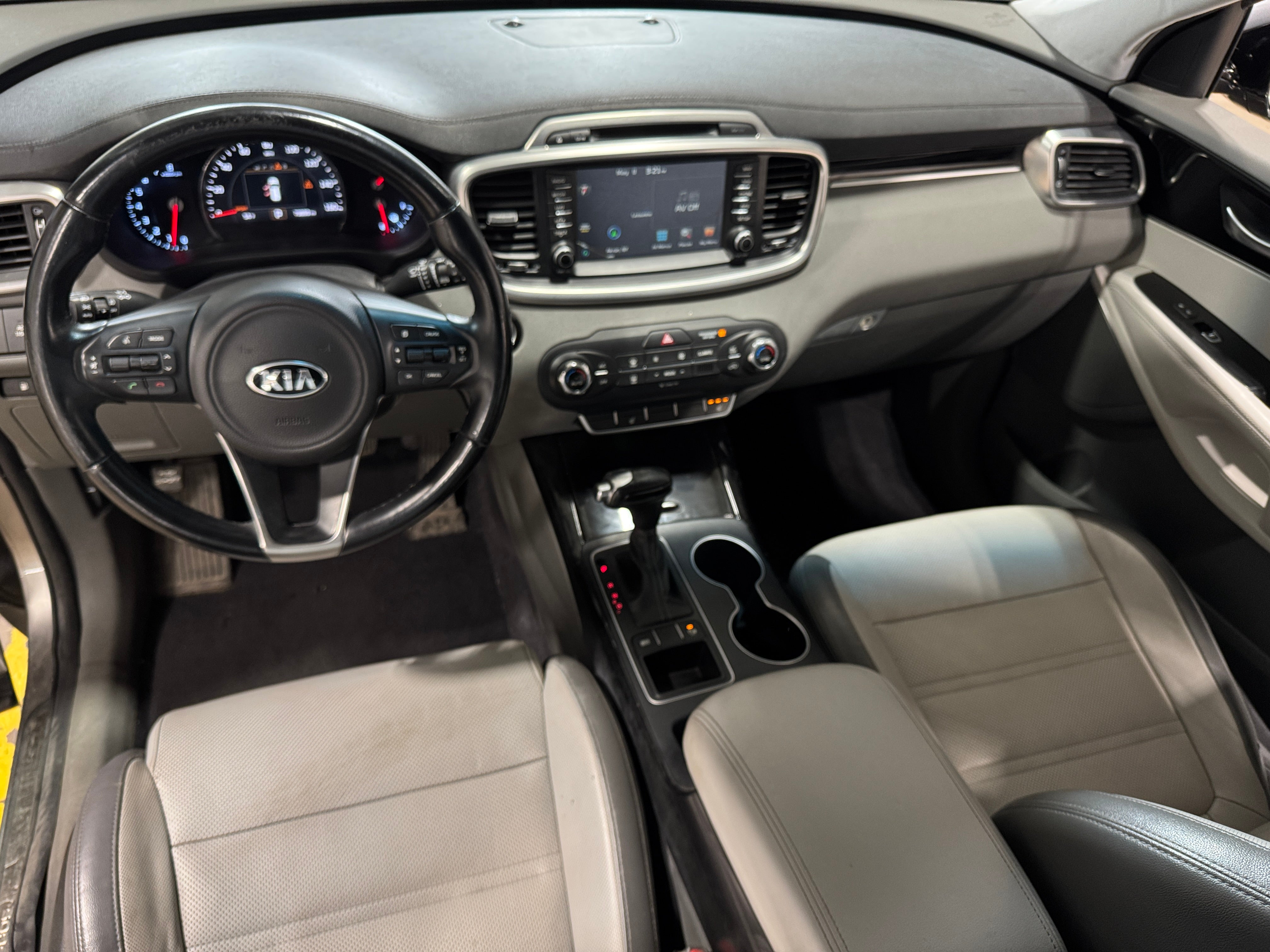 2016 Kia Sorento SX 2