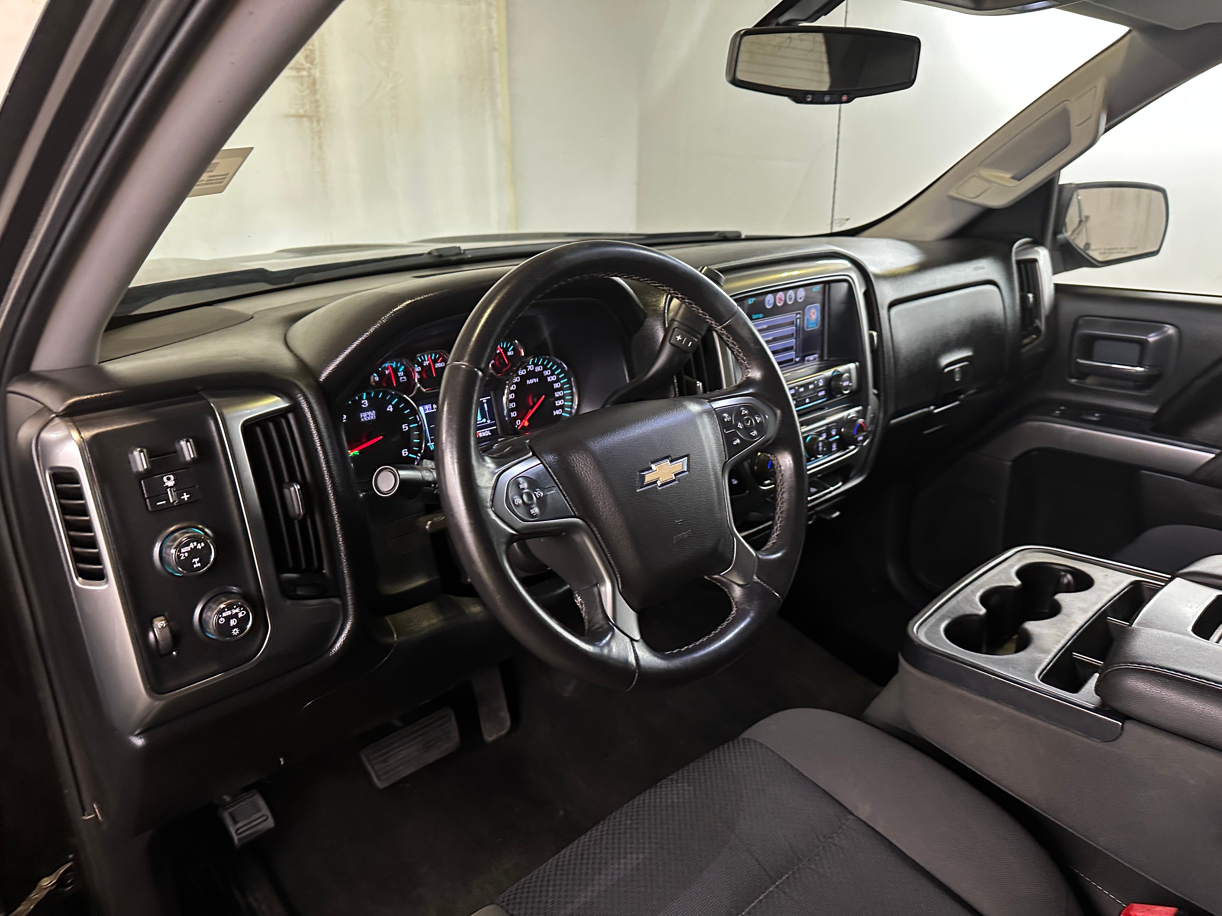 2017 Chevrolet Silverado 1500 LT 3