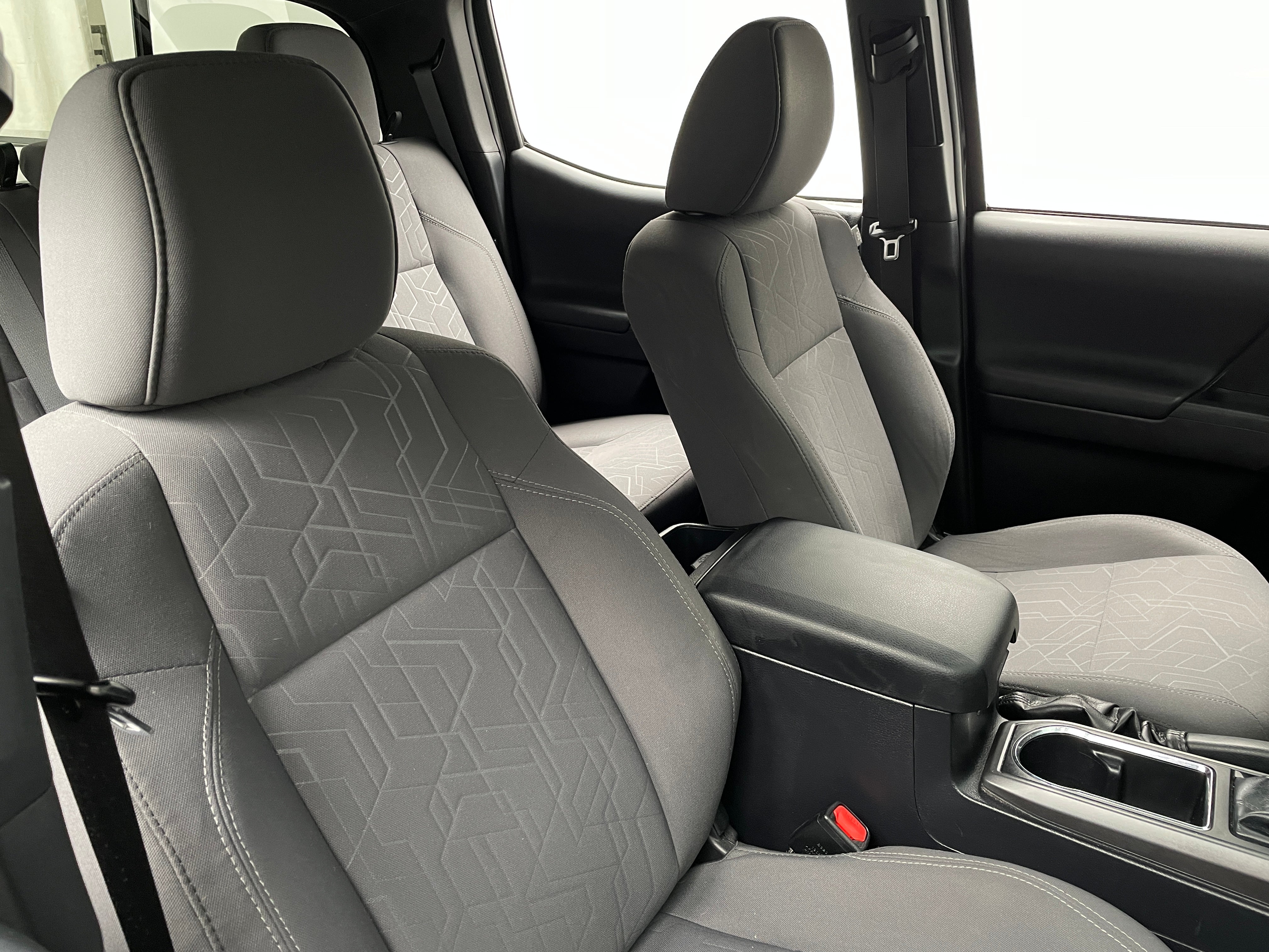 2018 Toyota Tacoma TRD Sport 2