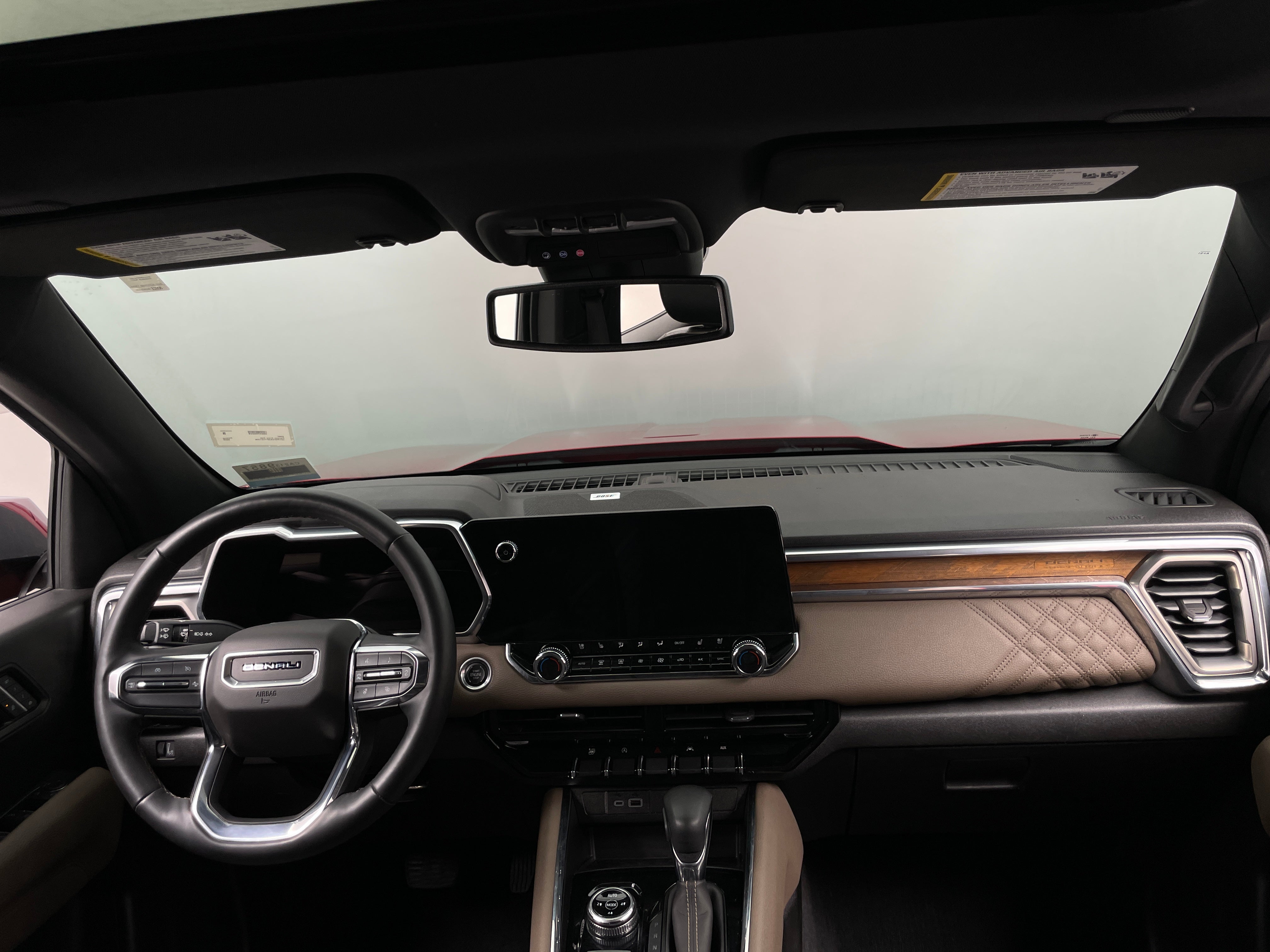 2023 GMC Canyon Denali 2