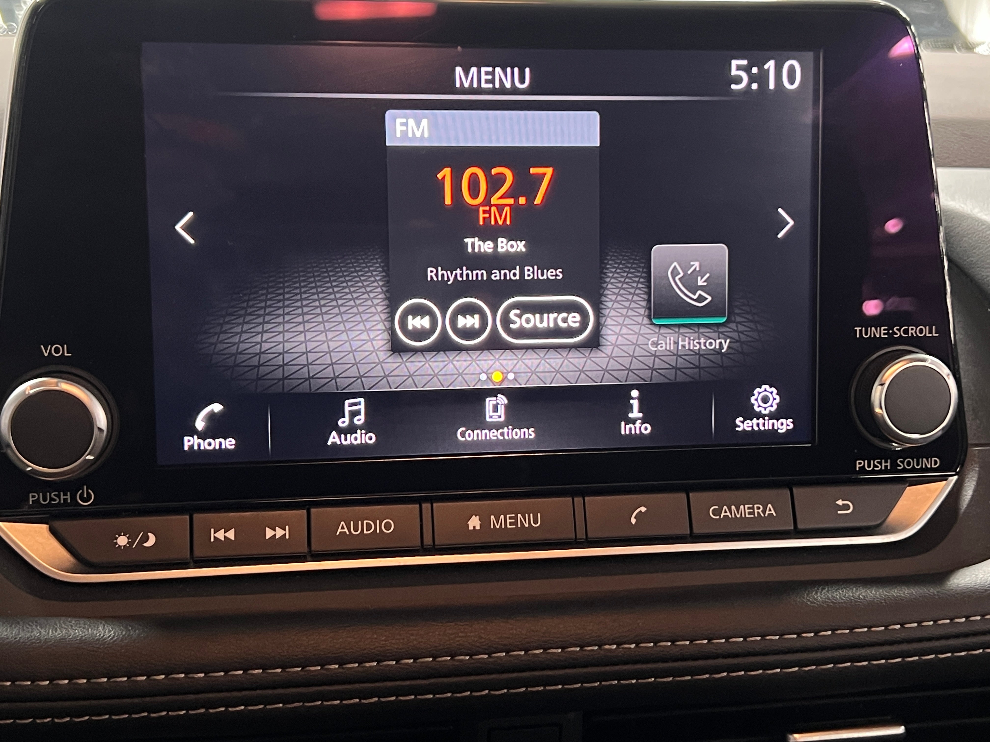 2023 Nissan Rogue S 4