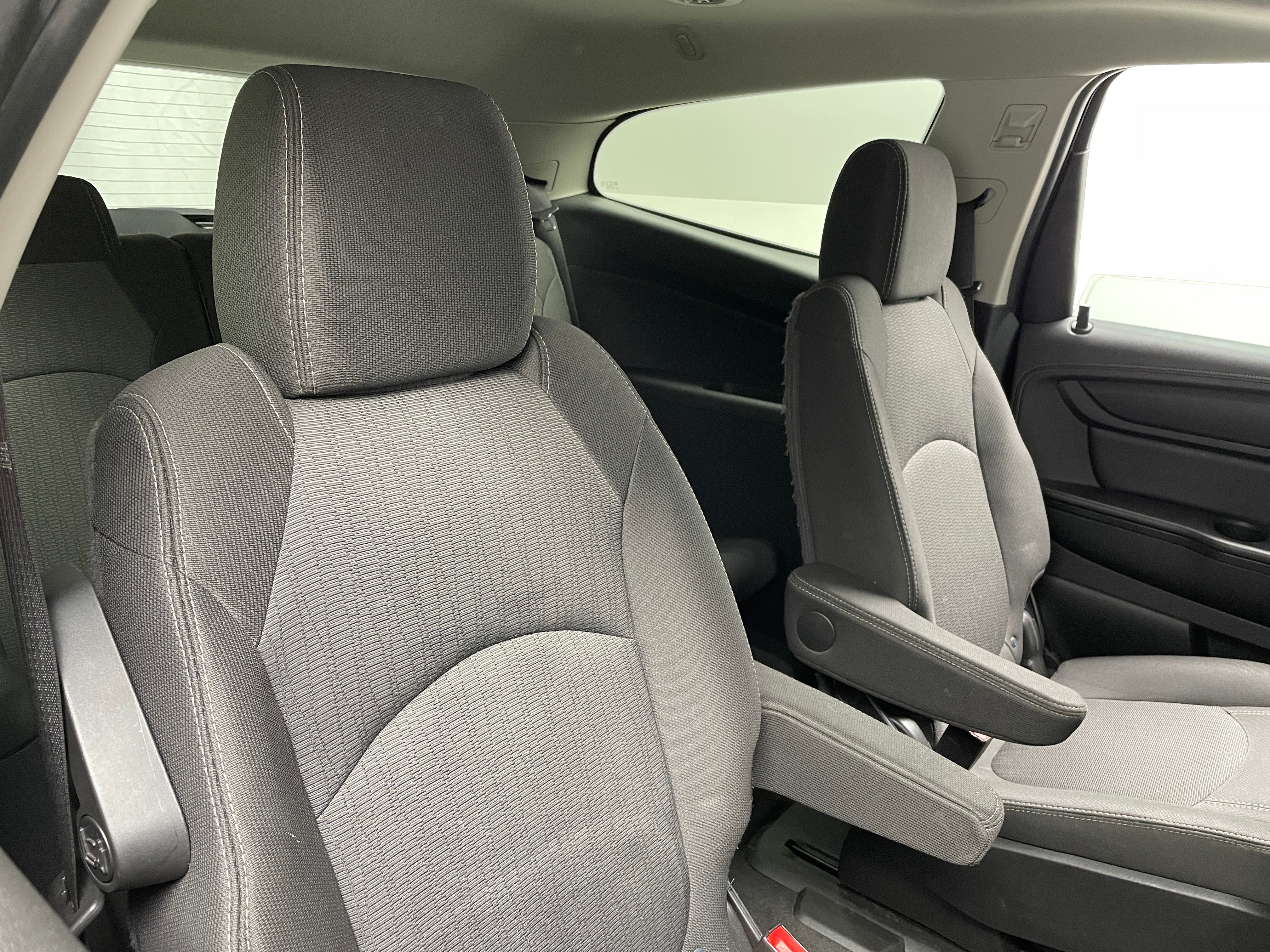 2017 Chevrolet Traverse LT 6