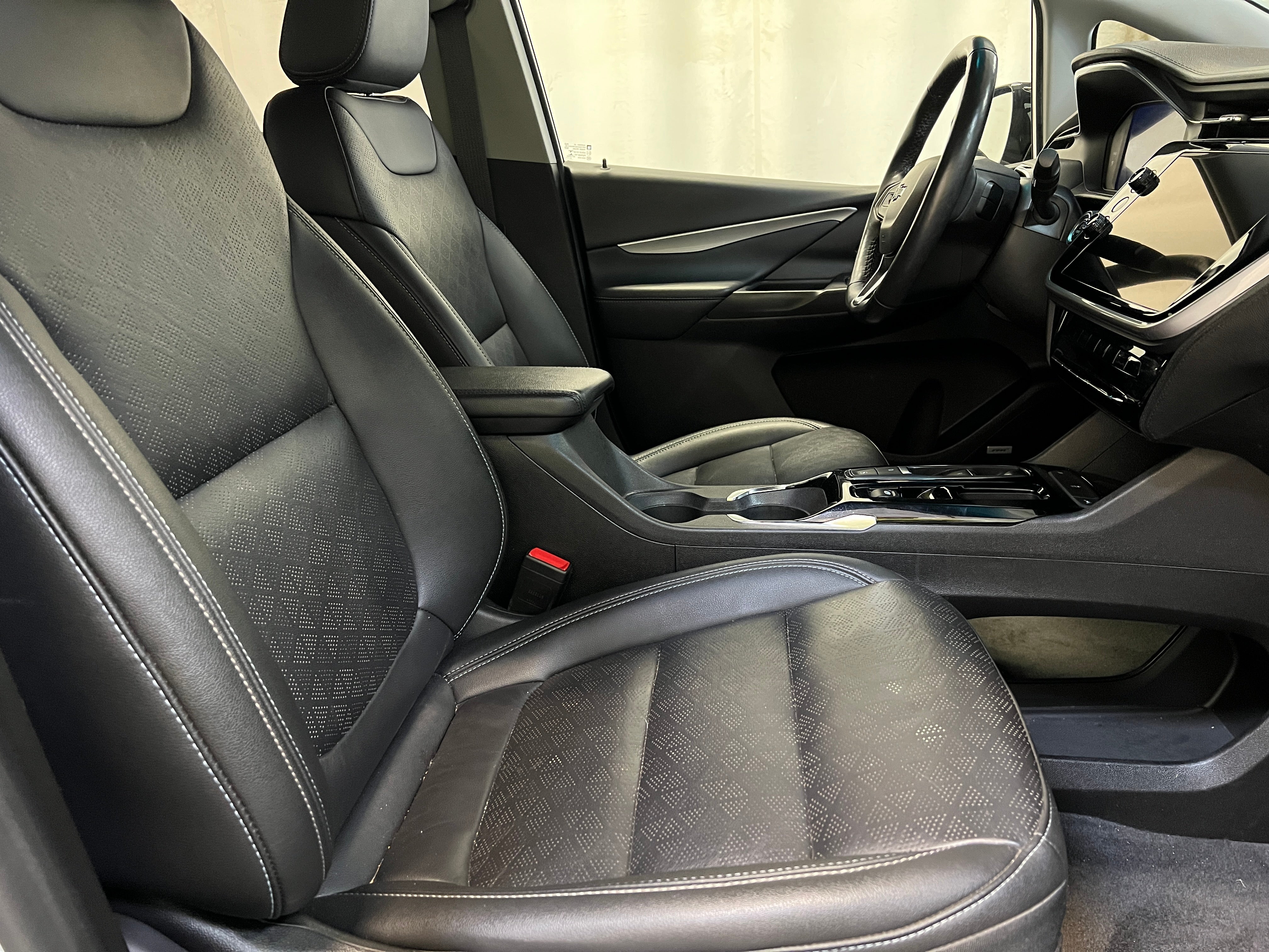 2022 Chevrolet Bolt EV 2LT 2