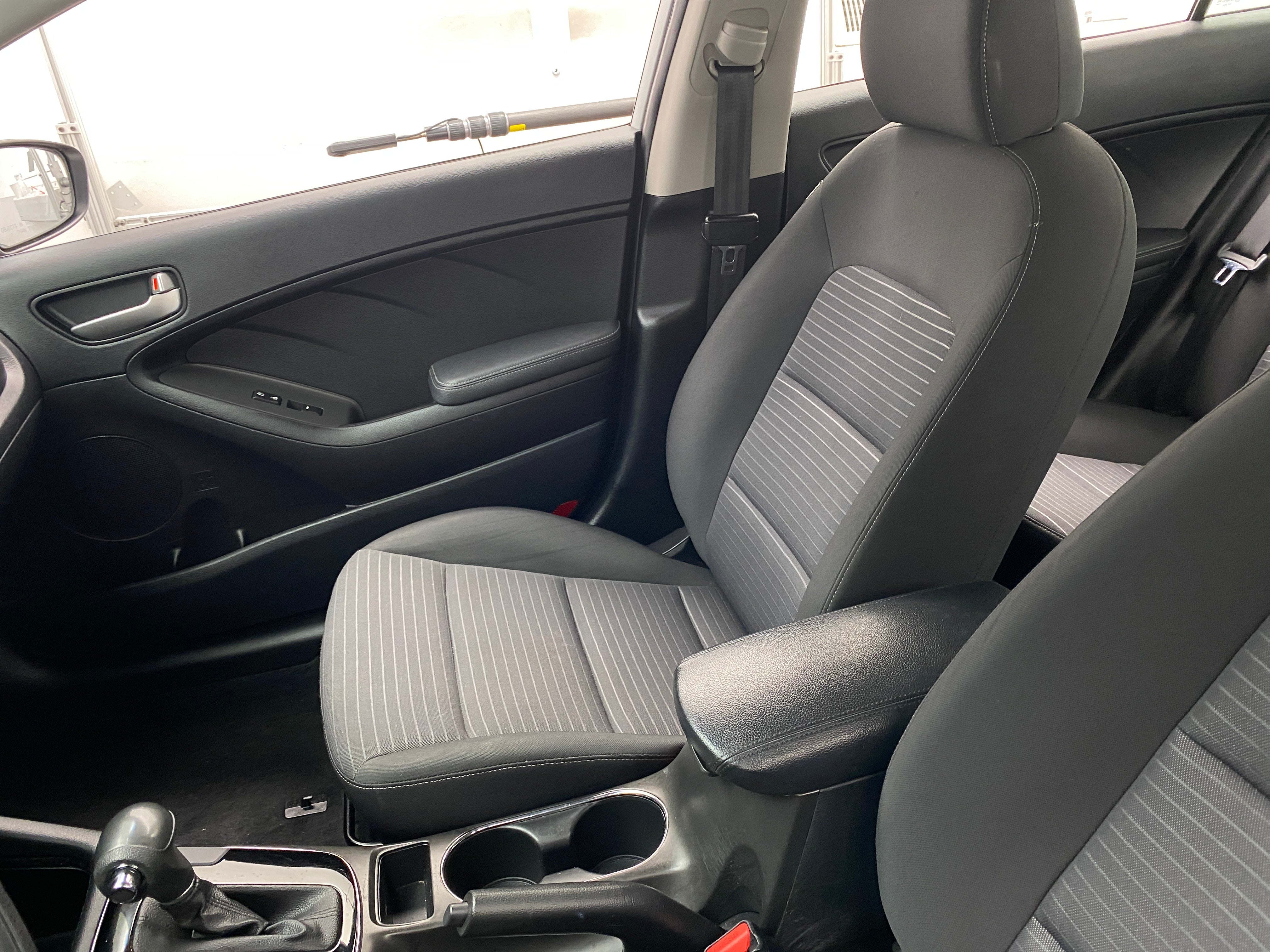 2017 Kia Forte LX 2
