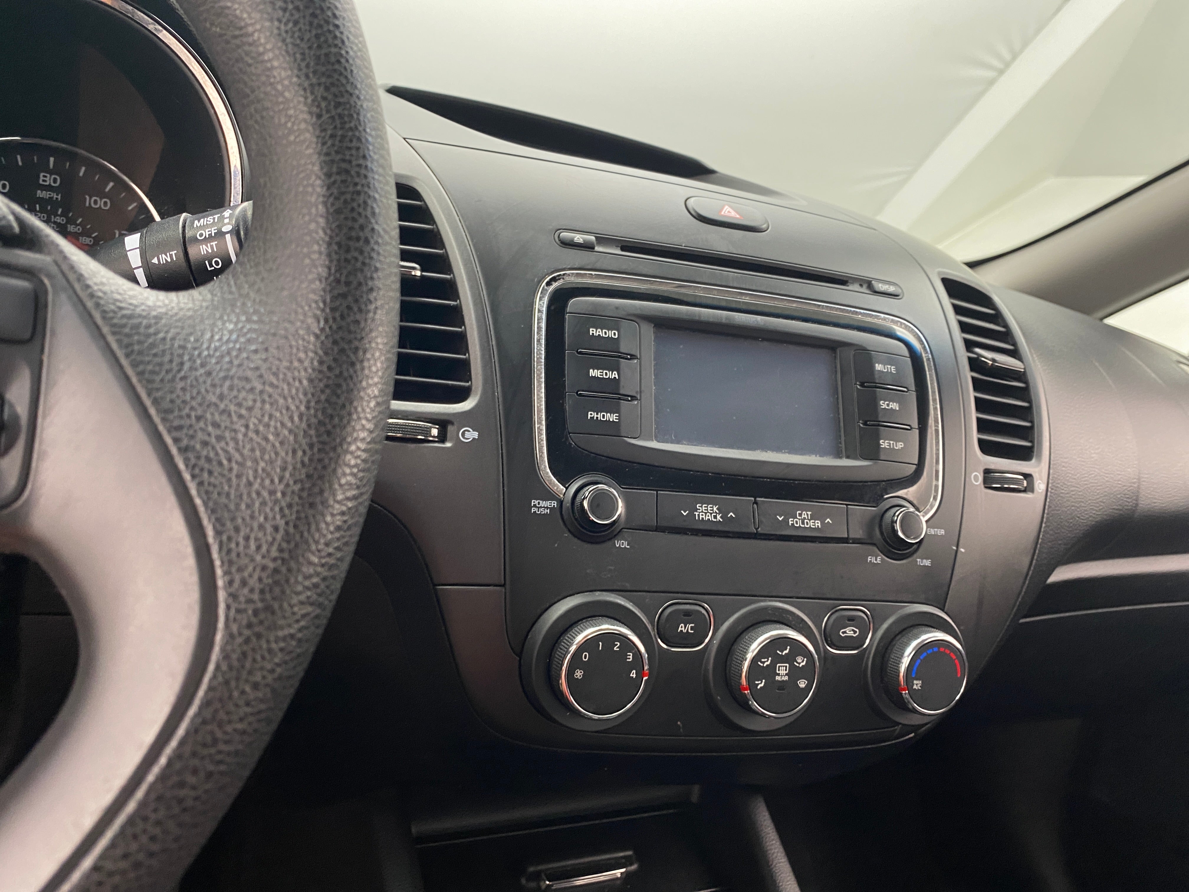 2017 Kia Forte LX 4