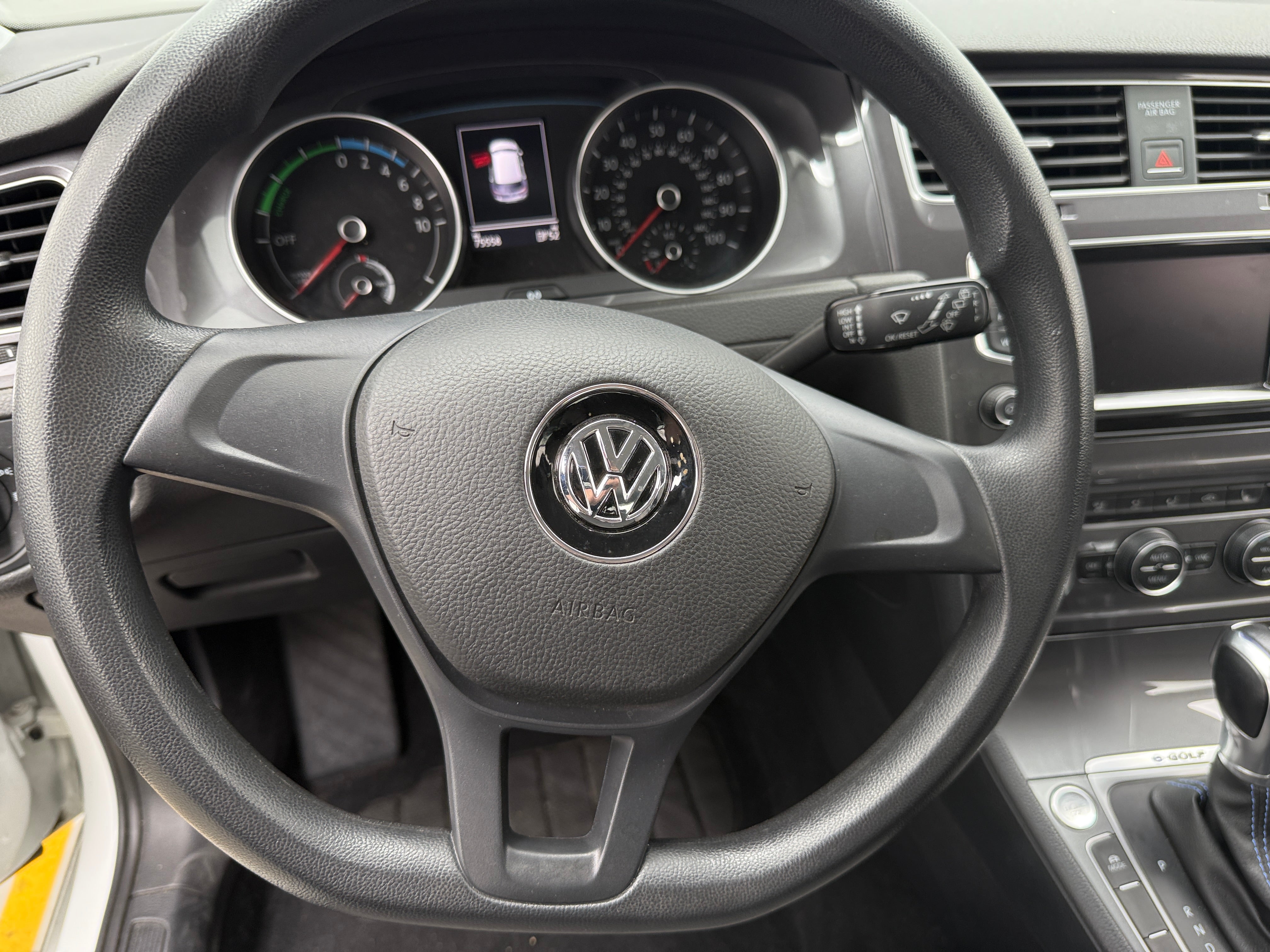 2015 Volkswagen e-Golf Limited Edition 5