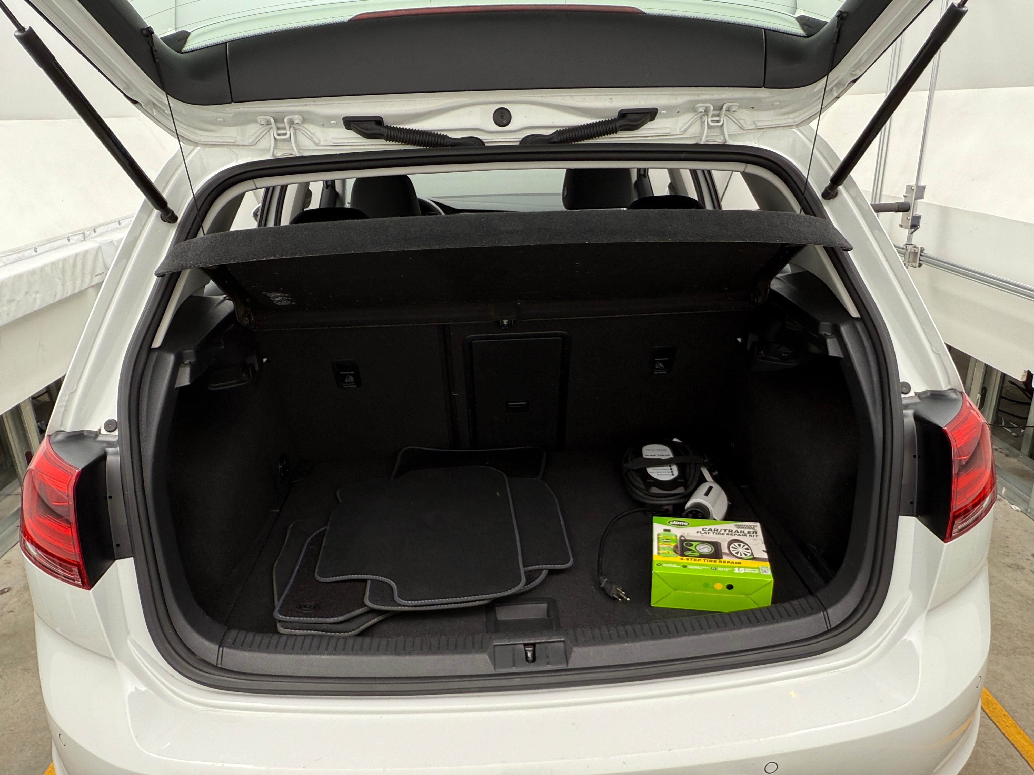 2015 Volkswagen e-Golf Limited Edition 7