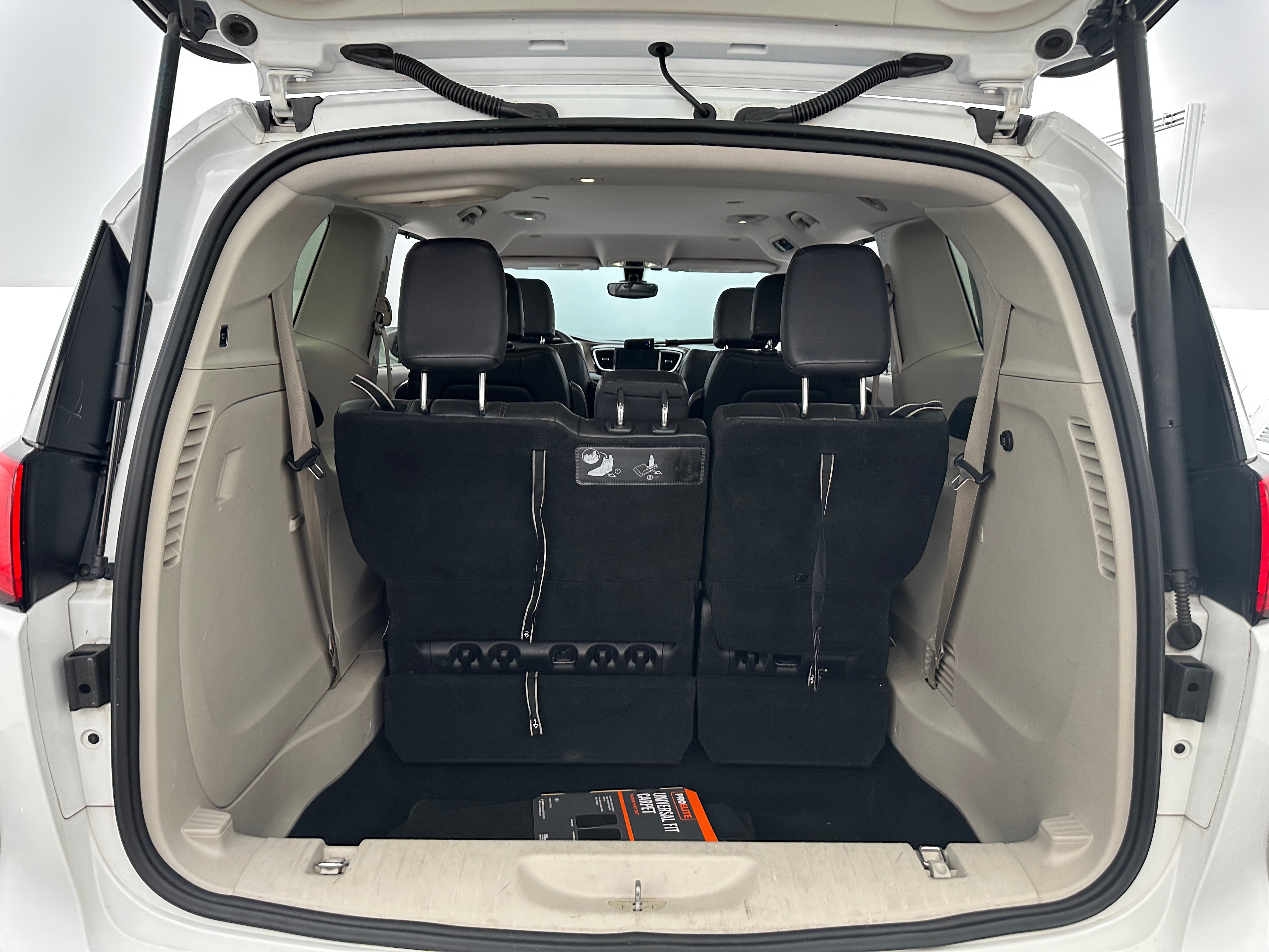 2017 Chrysler Pacifica Touring L 6