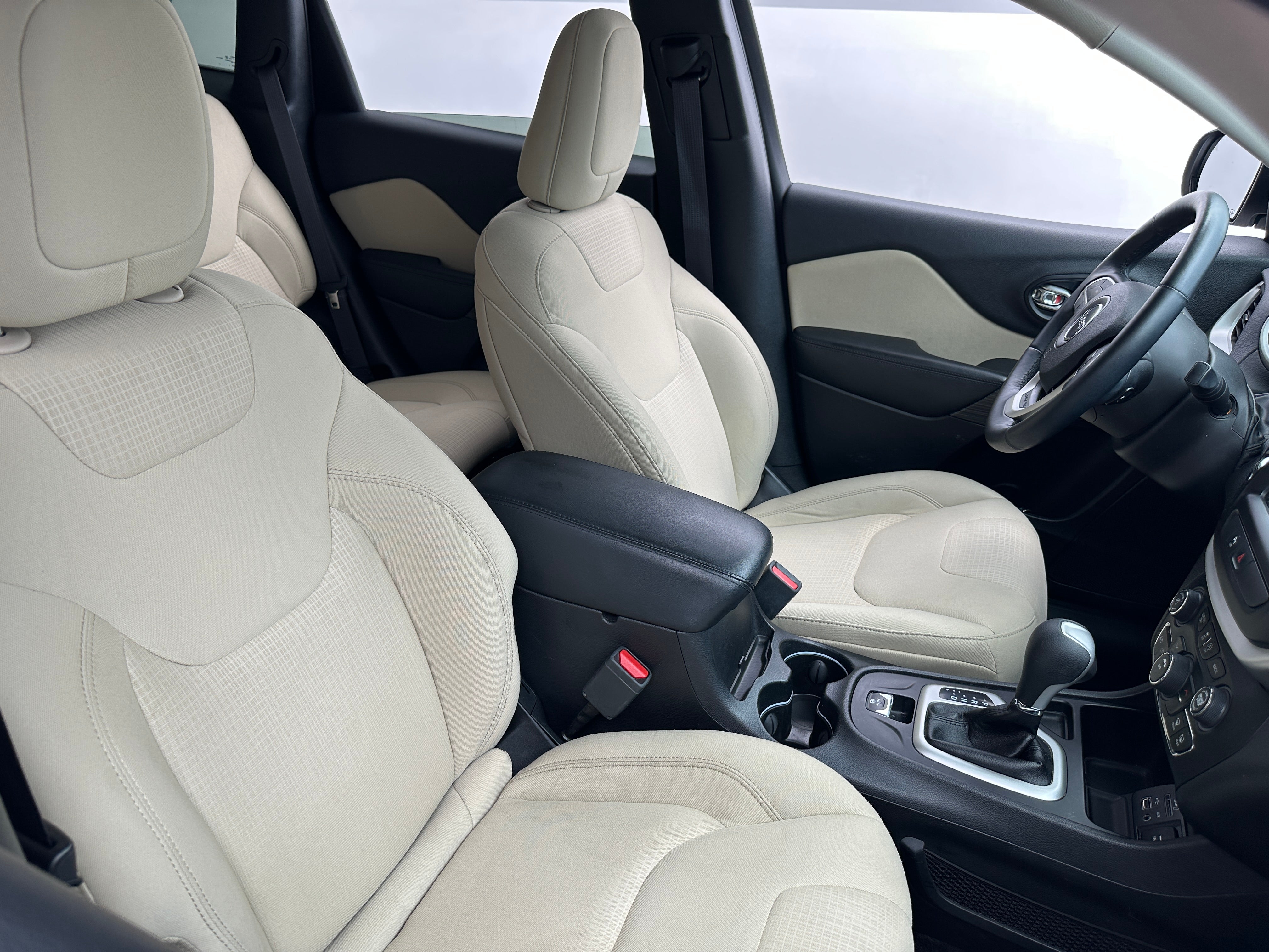 2017 Jeep Cherokee Latitude 2