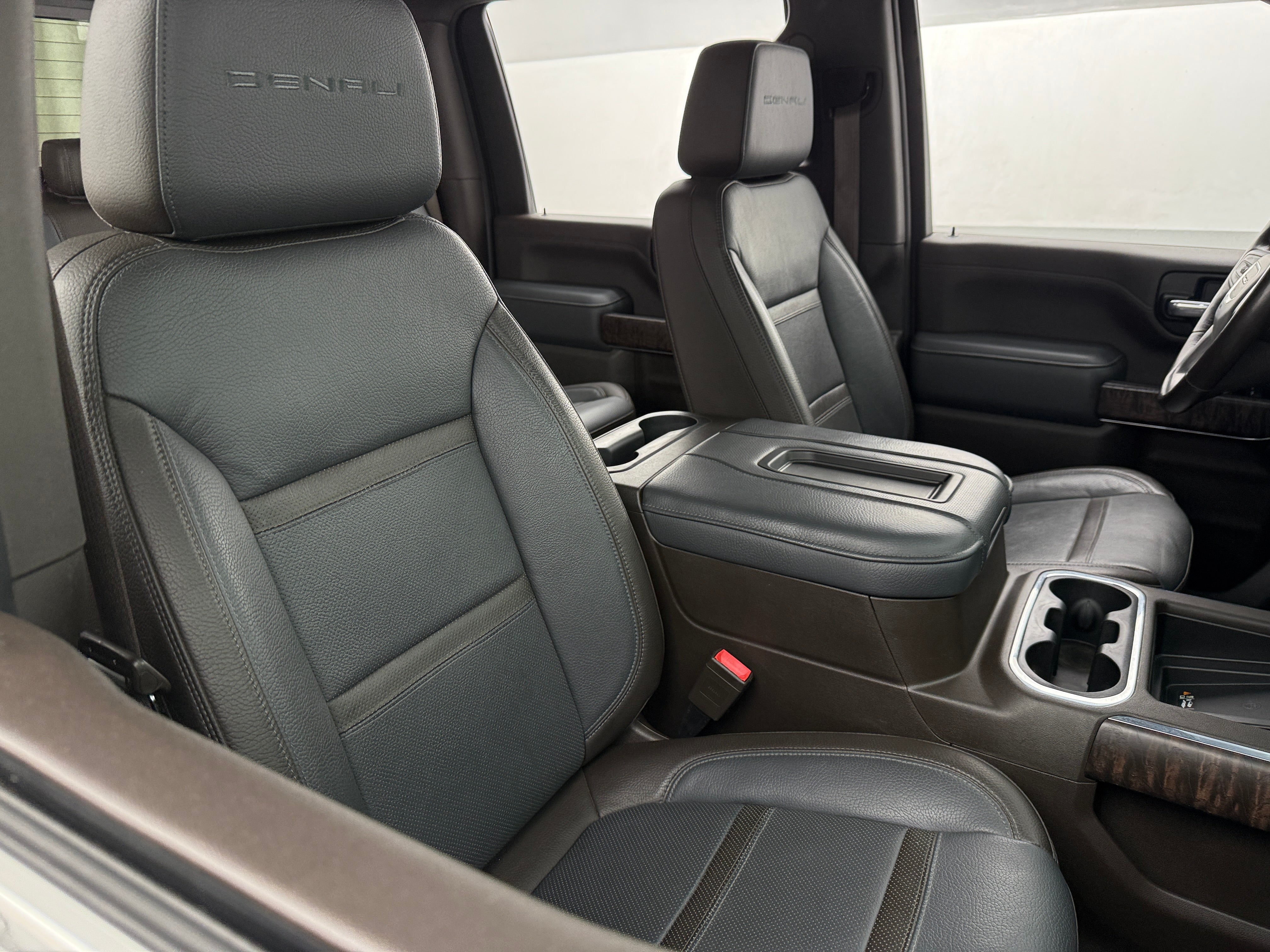 2020 GMC Sierra 2500 Denali 2