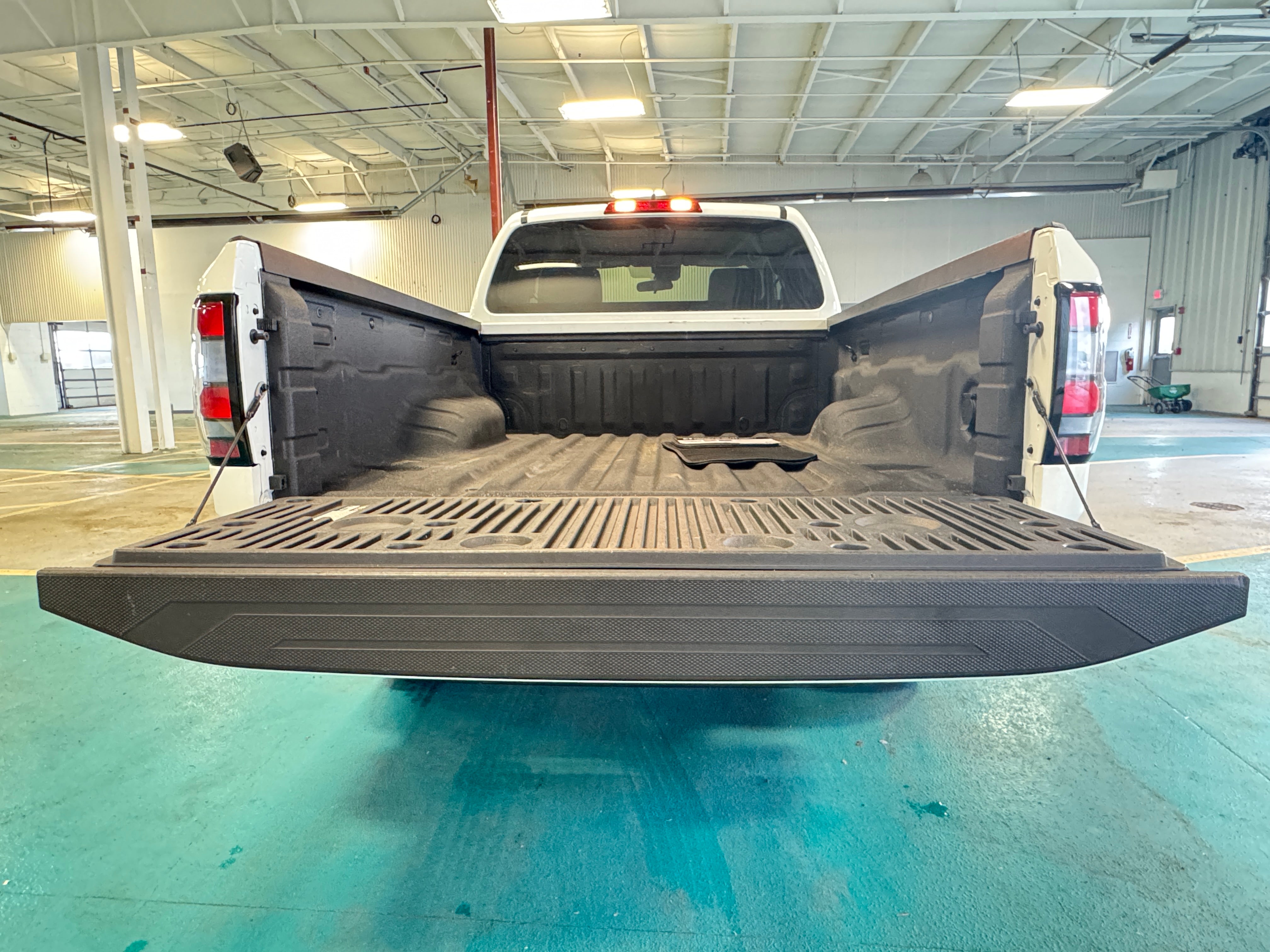 2024 Nissan Frontier S/C 7