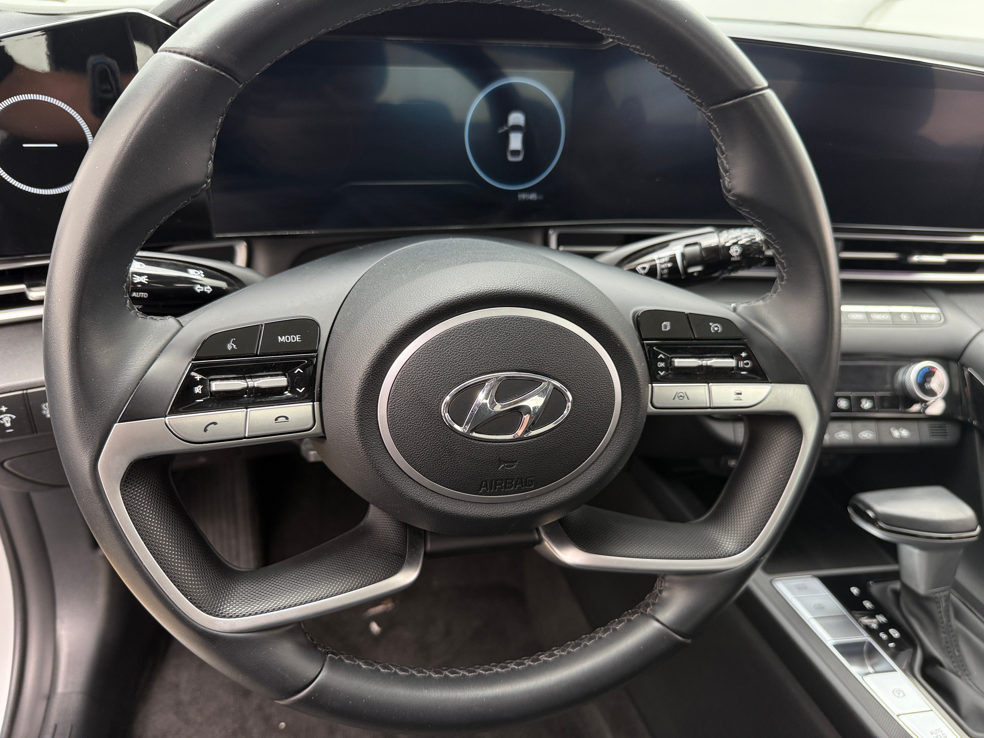 2023 Hyundai Elantra Limited Edition 4