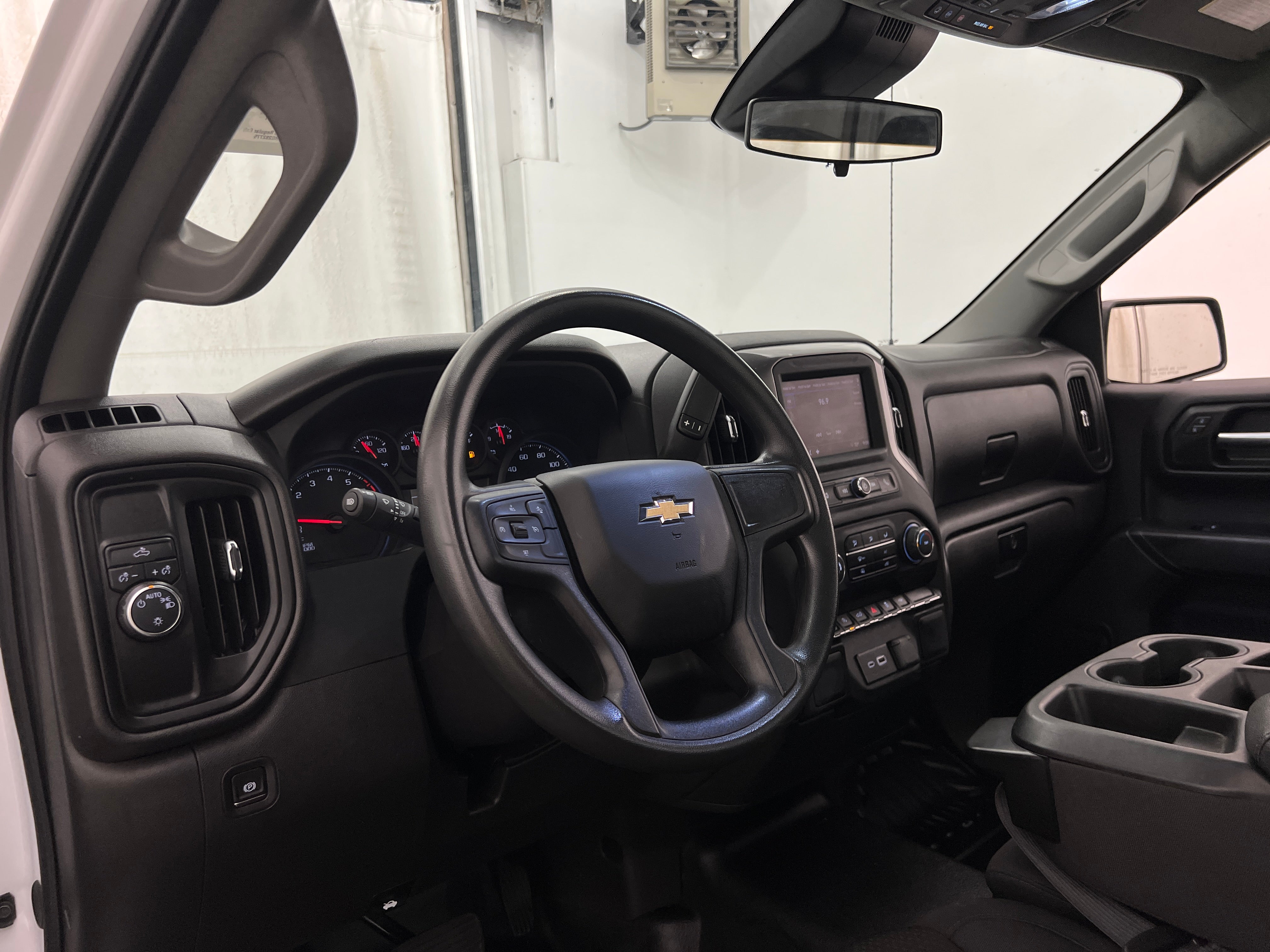 2024 Chevrolet Silverado 1500 Work Truck 3