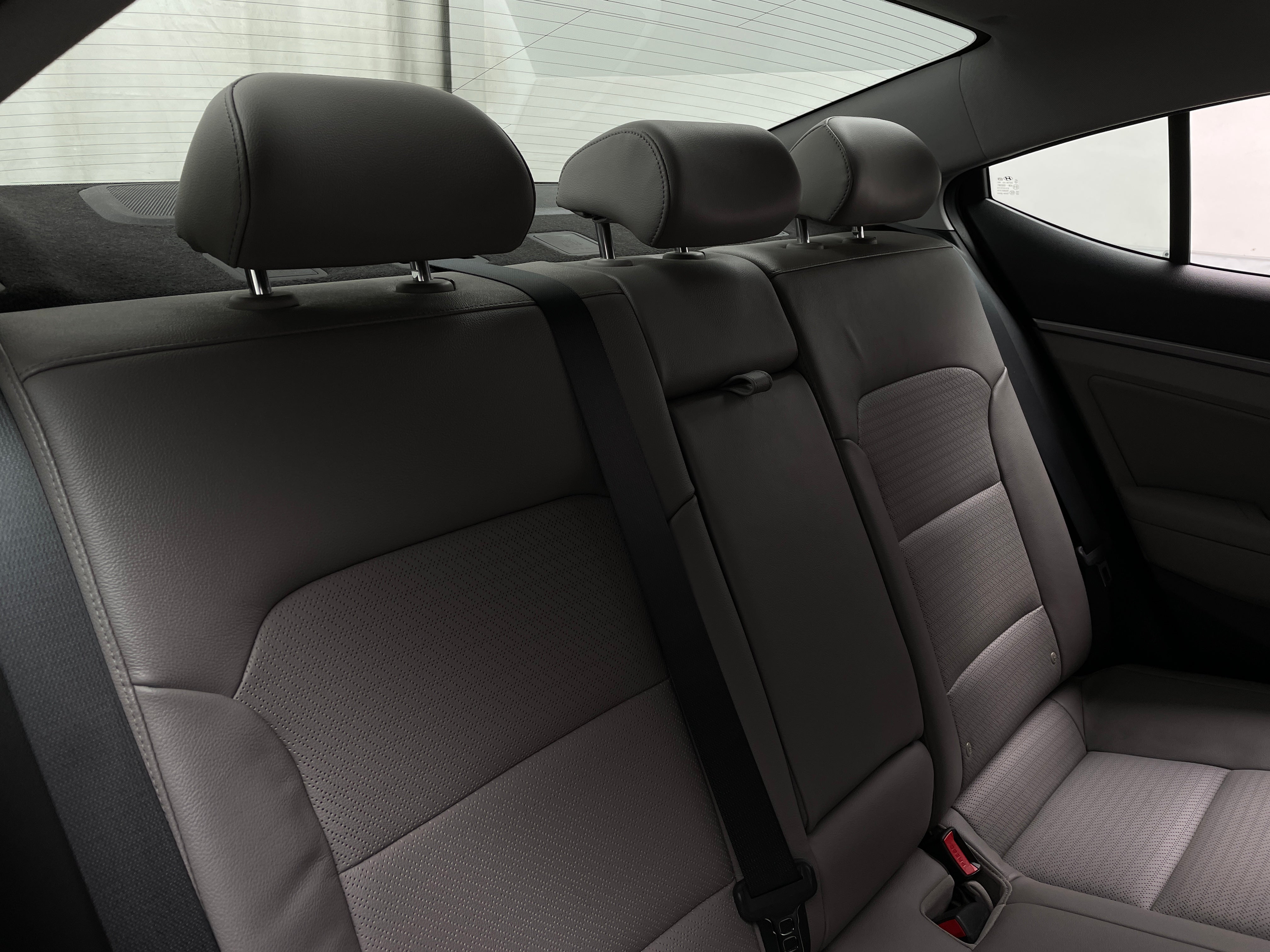 2017 Hyundai Elantra Limited Edition 5
