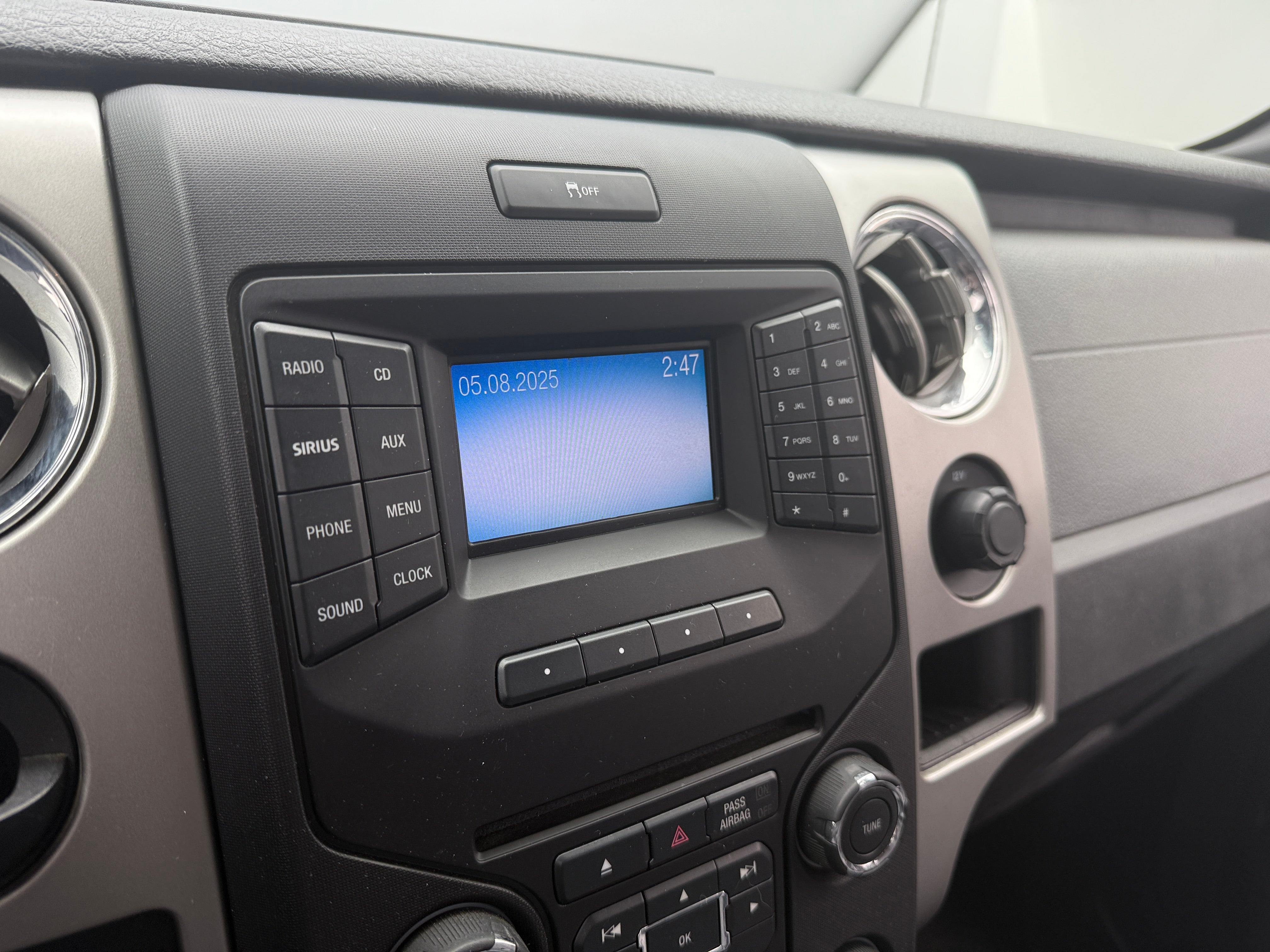 2013 Ford Econoline E-150 4
