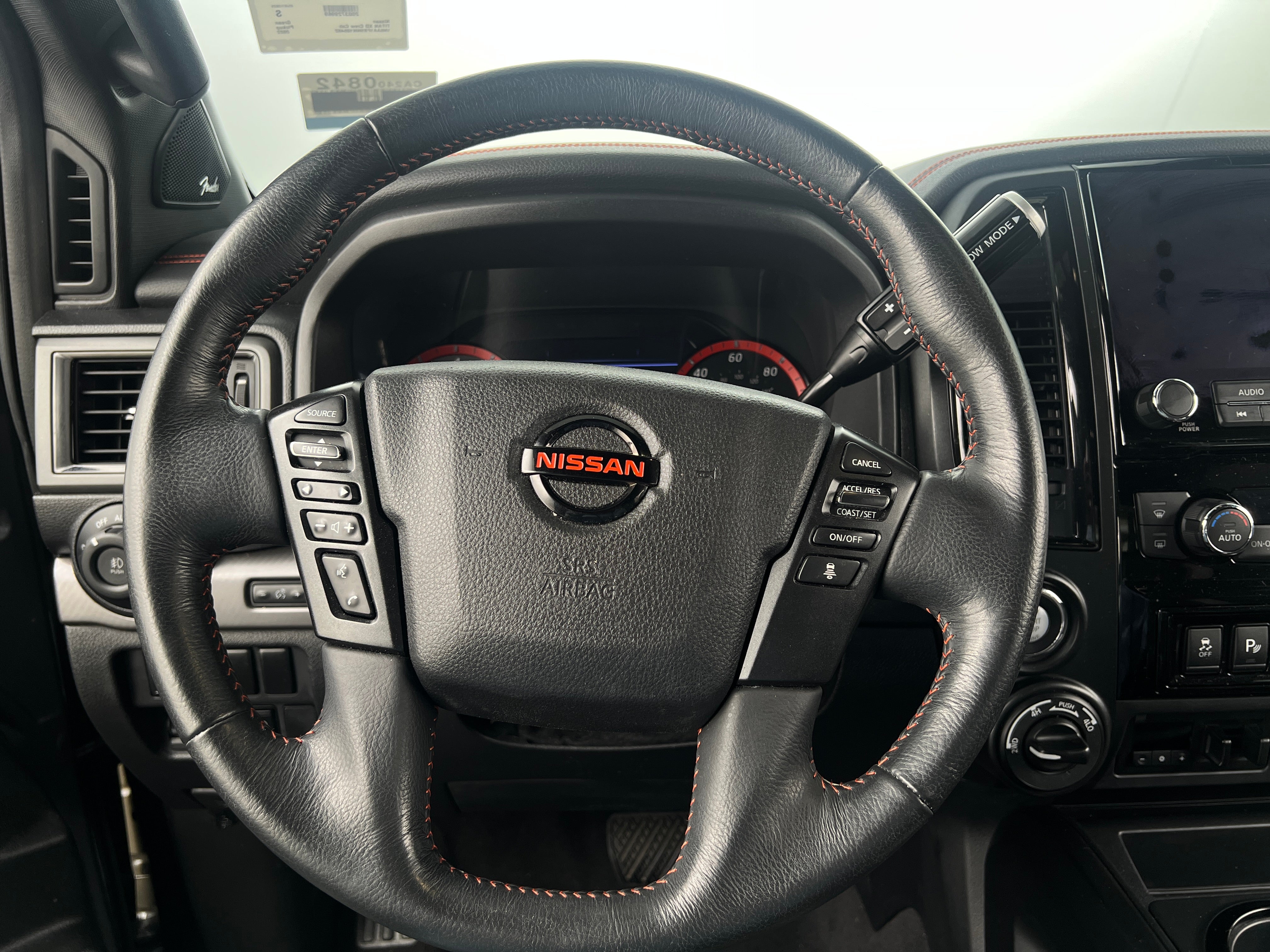 2022 Nissan Titan PRO-4X 5
