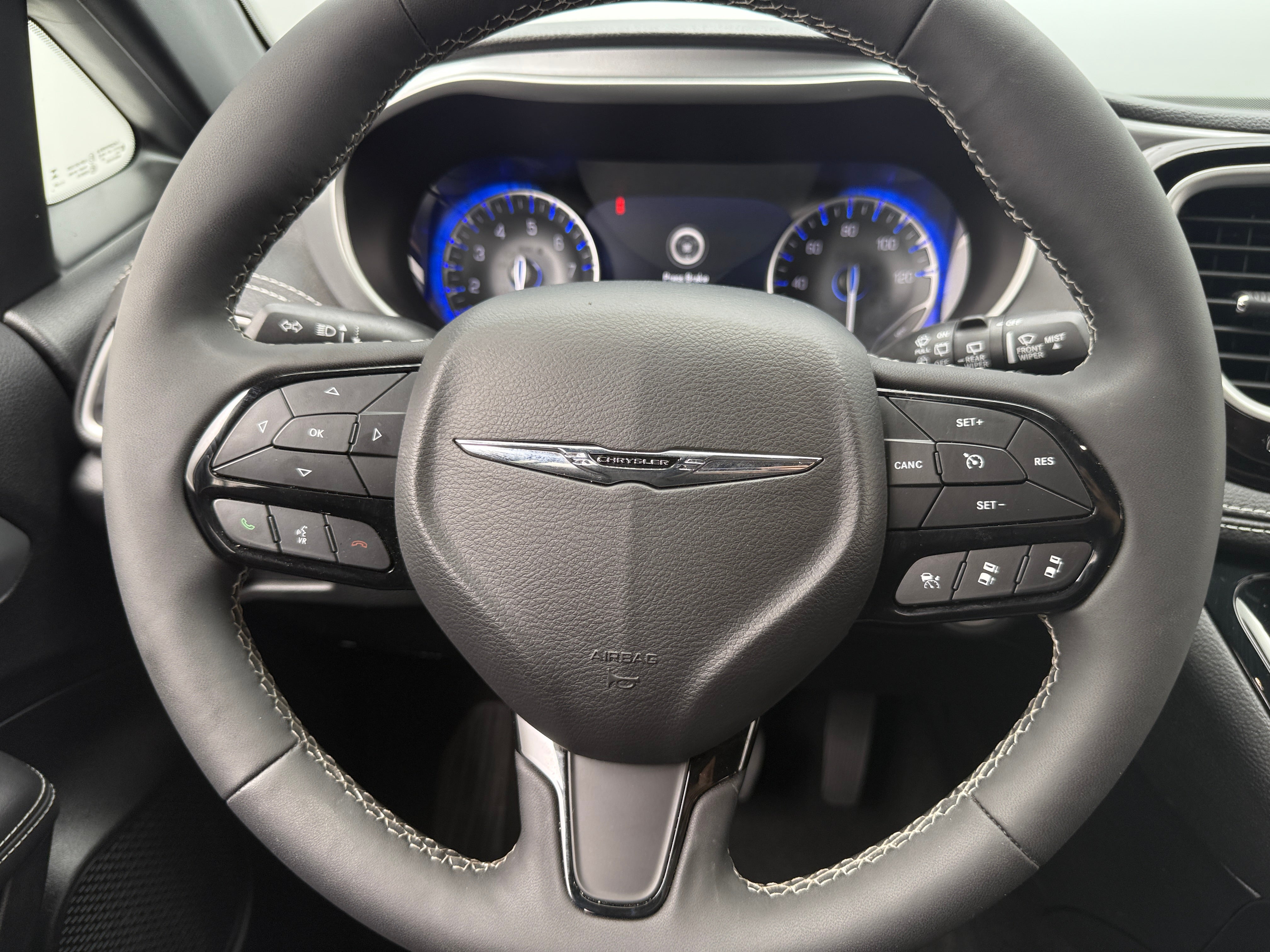 2024 Chrysler Pacifica Touring 5