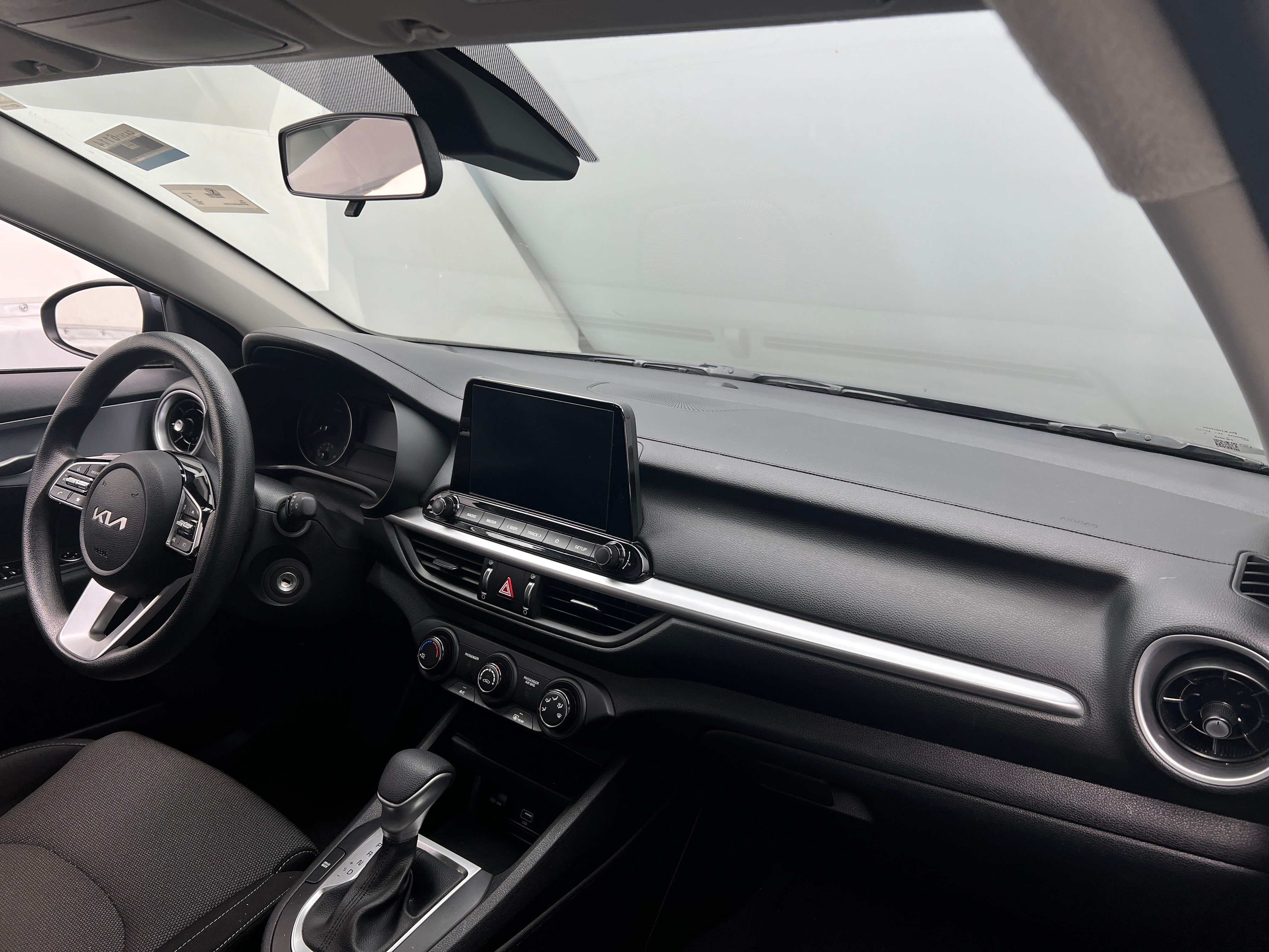 2024 Kia Forte LXS 3