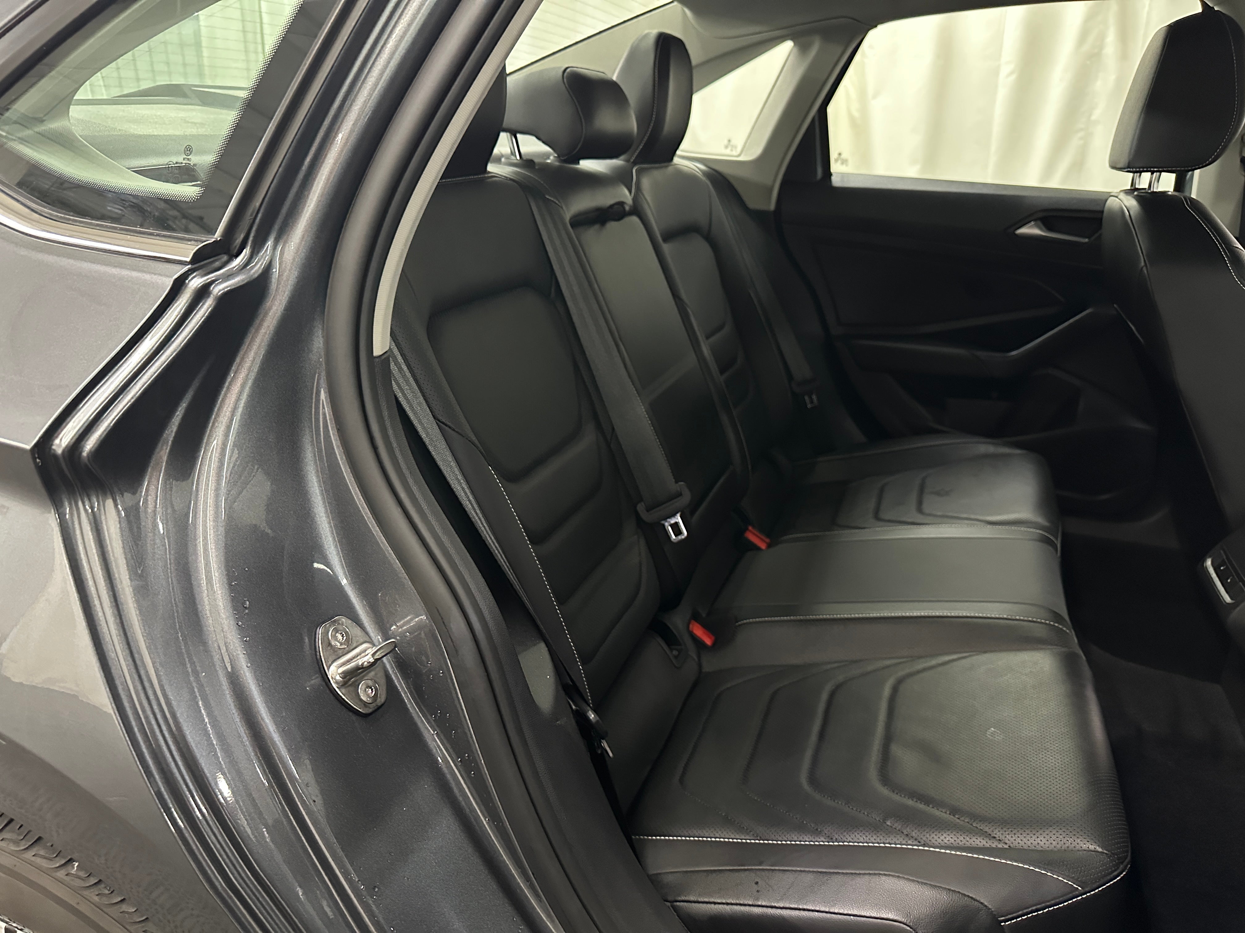 2022 Volkswagen Jetta SEL 5