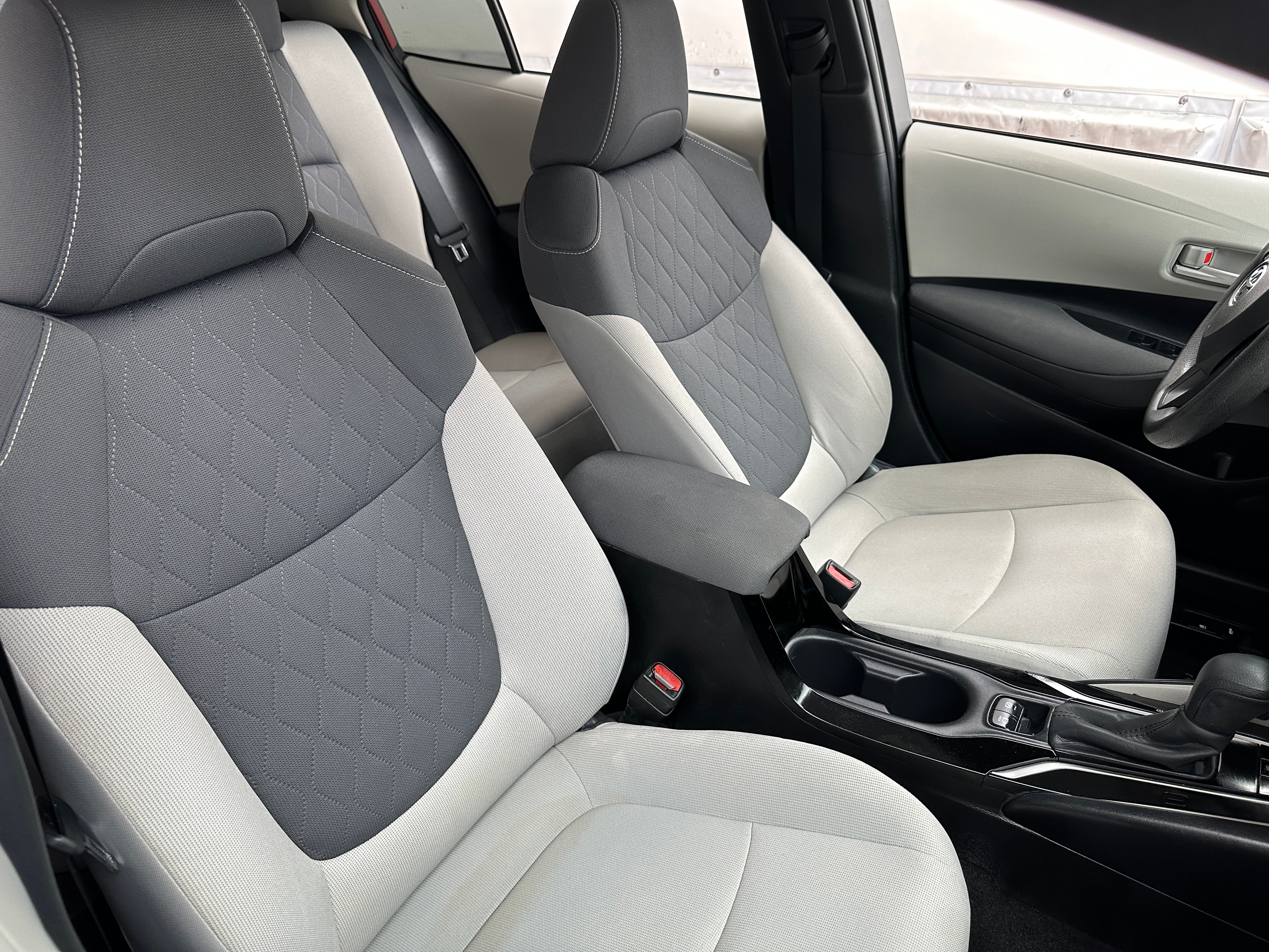 2020 Toyota Corolla LE 2