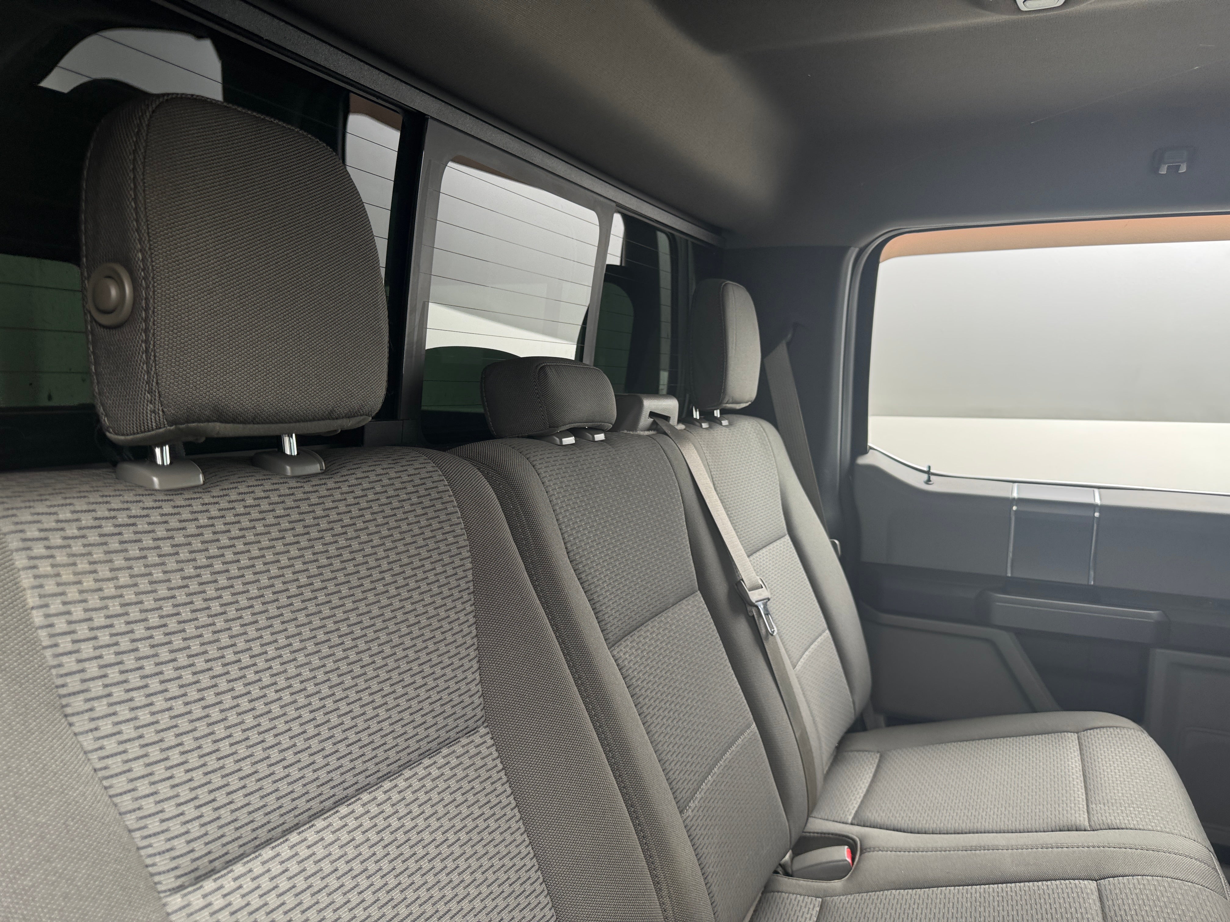 2017 Ford Econoline E-150 6