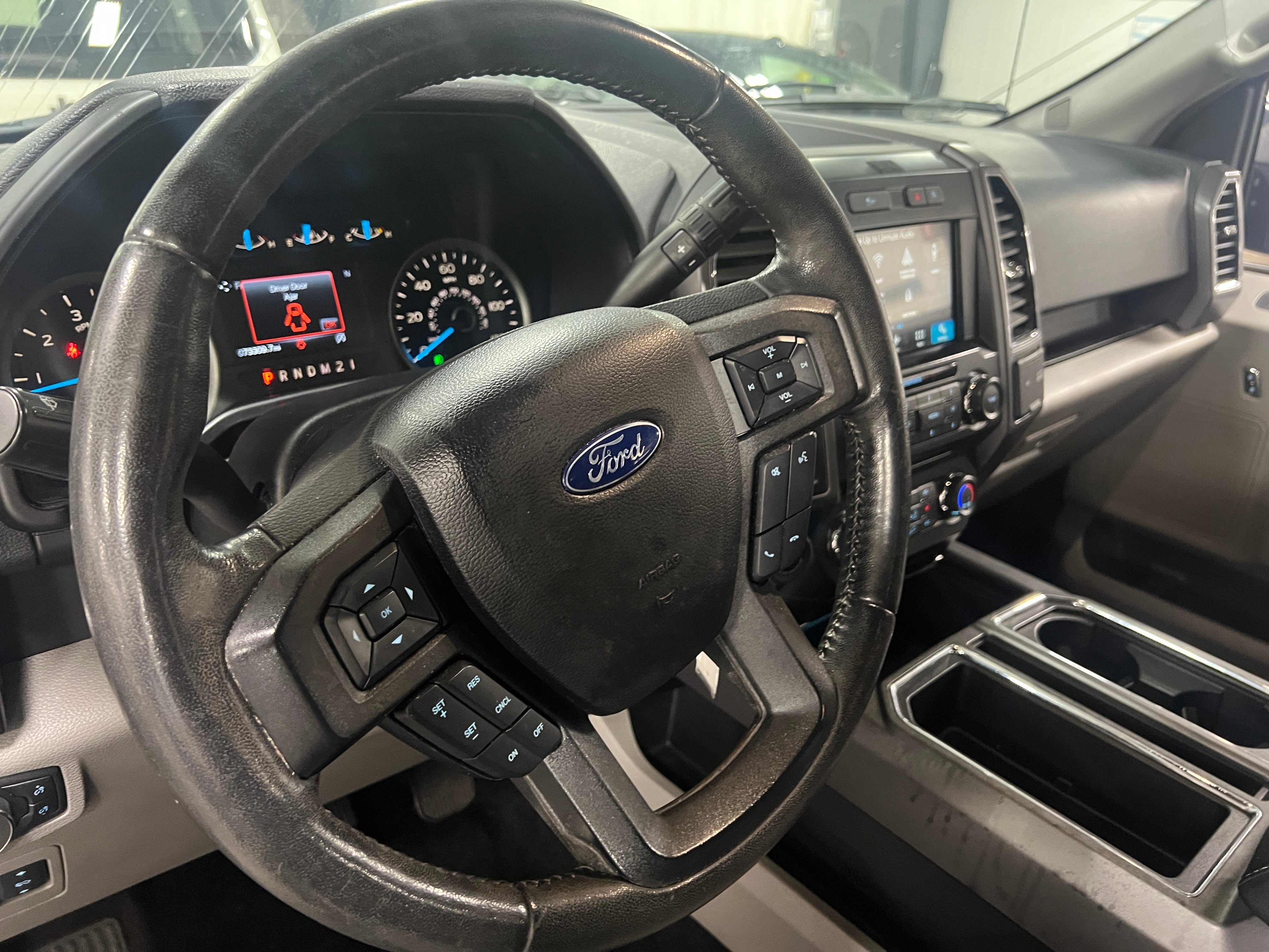 2017 Ford Econoline E-150 5