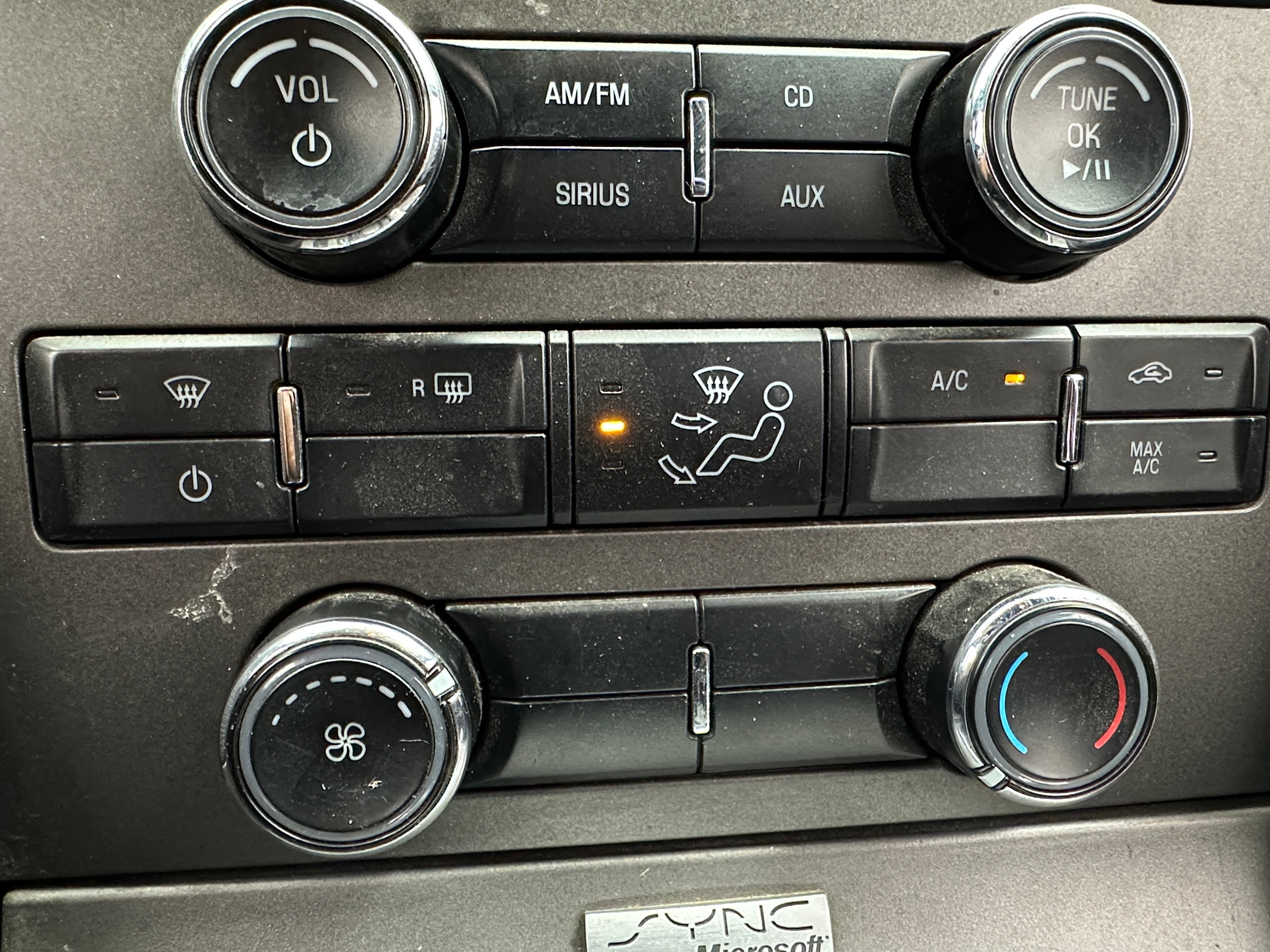 2014 Ford Mustang Premium 3