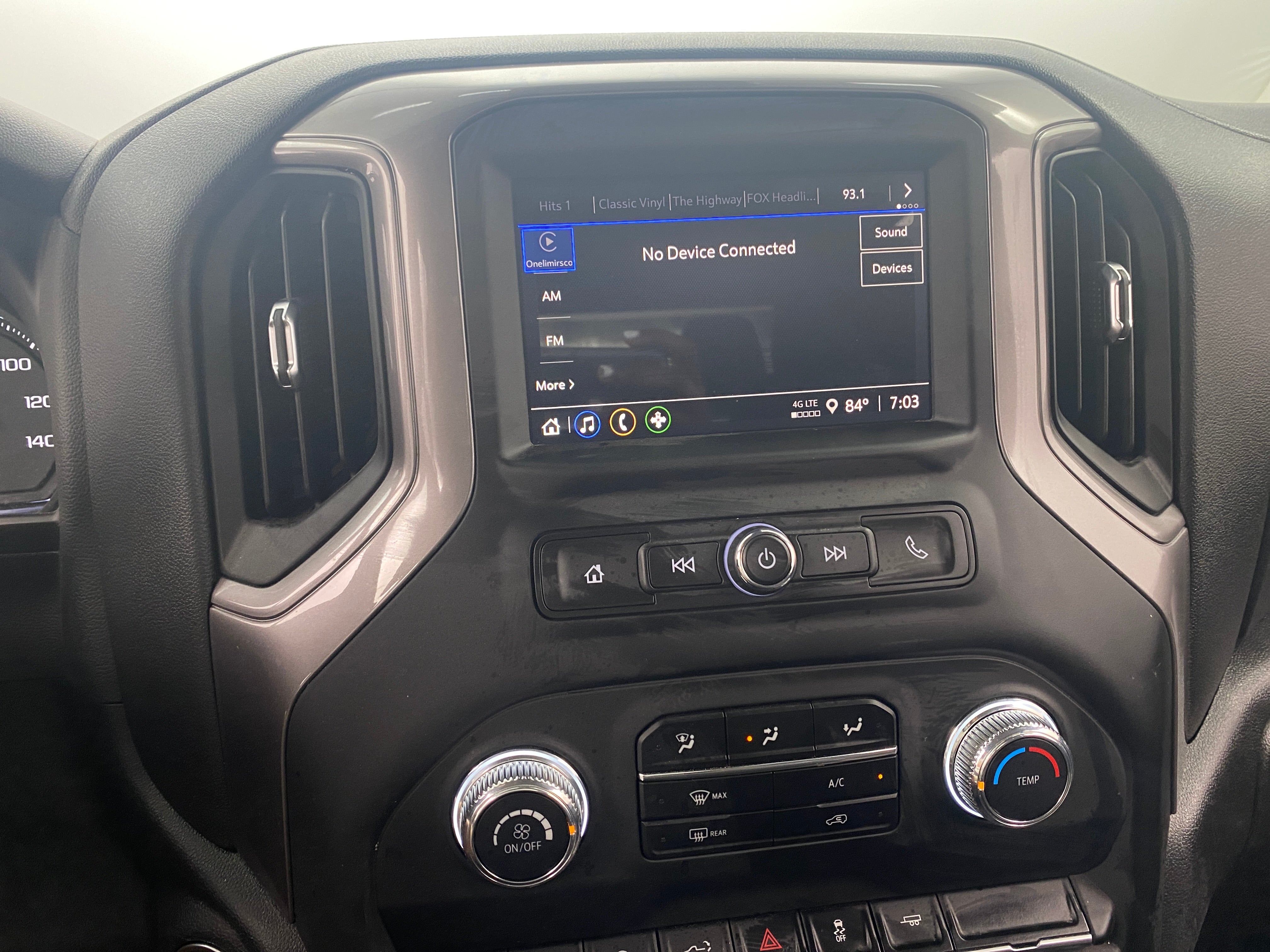 2024 GMC Sierra 1500 Pro 4