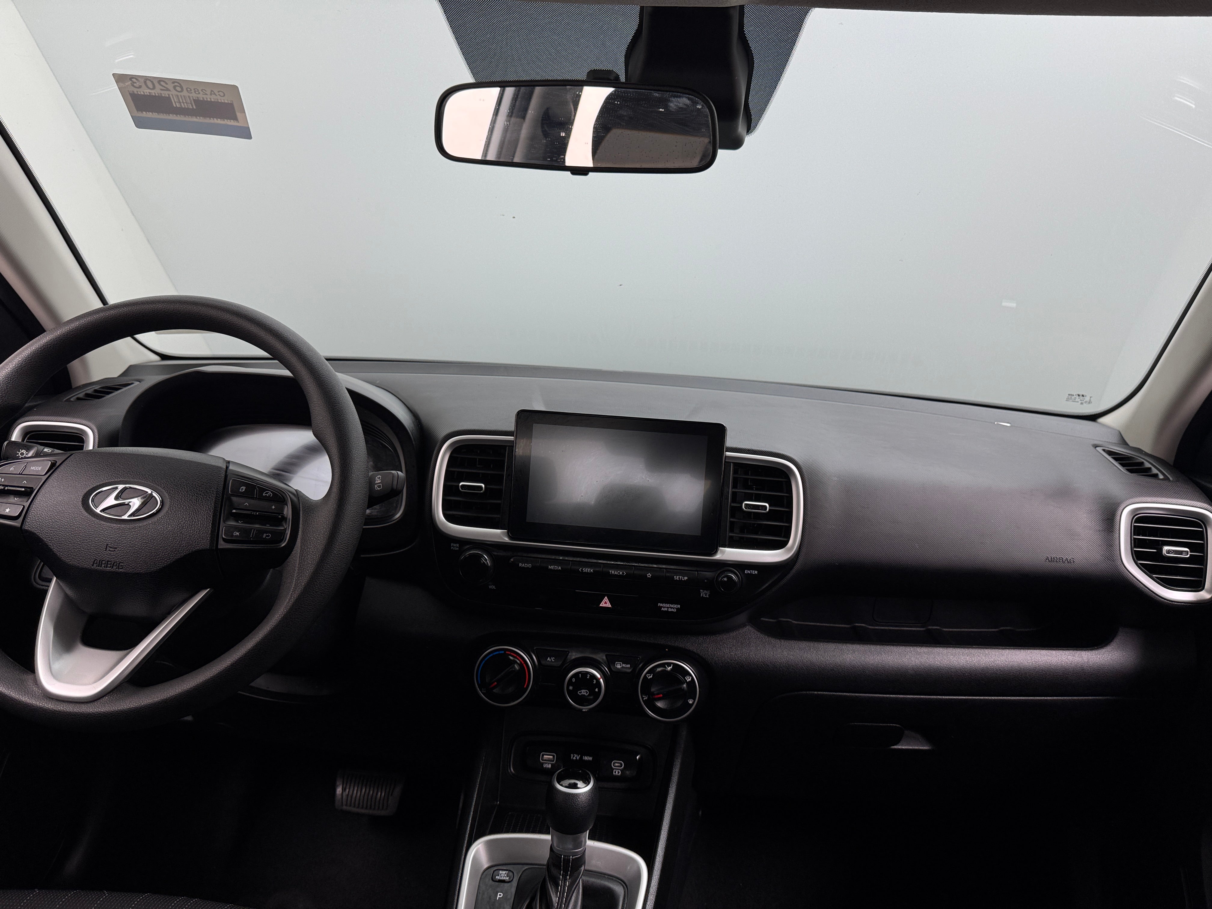 2024 Hyundai Venue SE 3