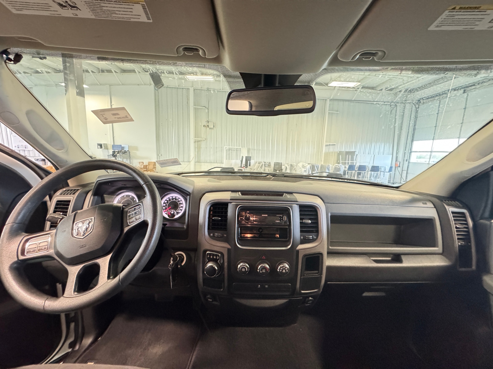 Thumbnail: 2019 RAM 1500 Classic - 3
