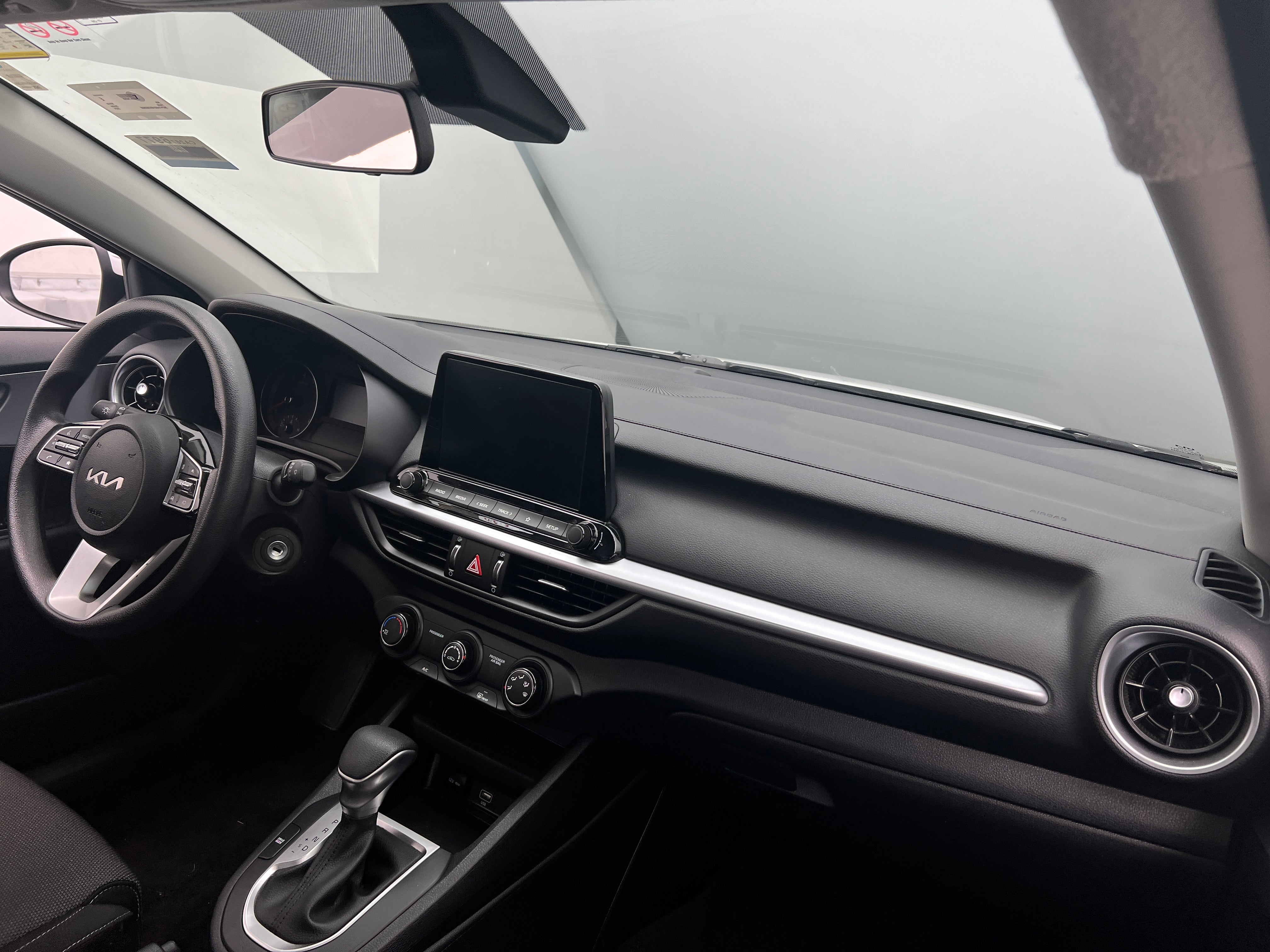2024 Kia Forte LXS 3