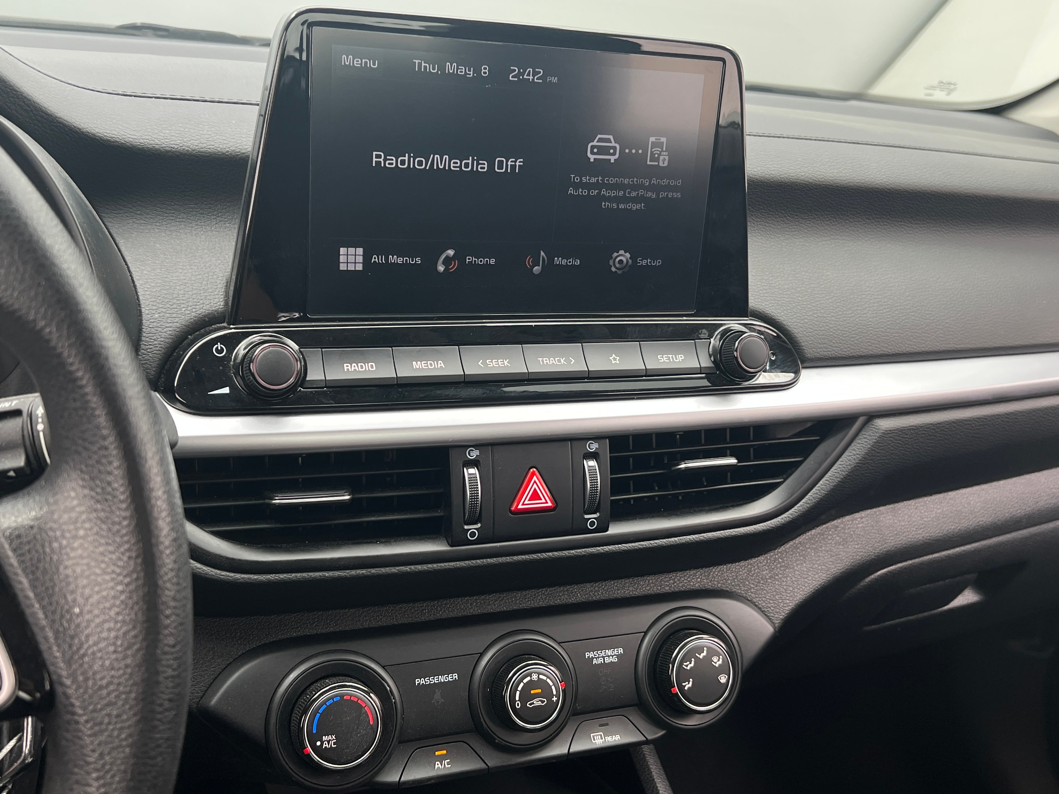 2024 Kia Forte LXS 4