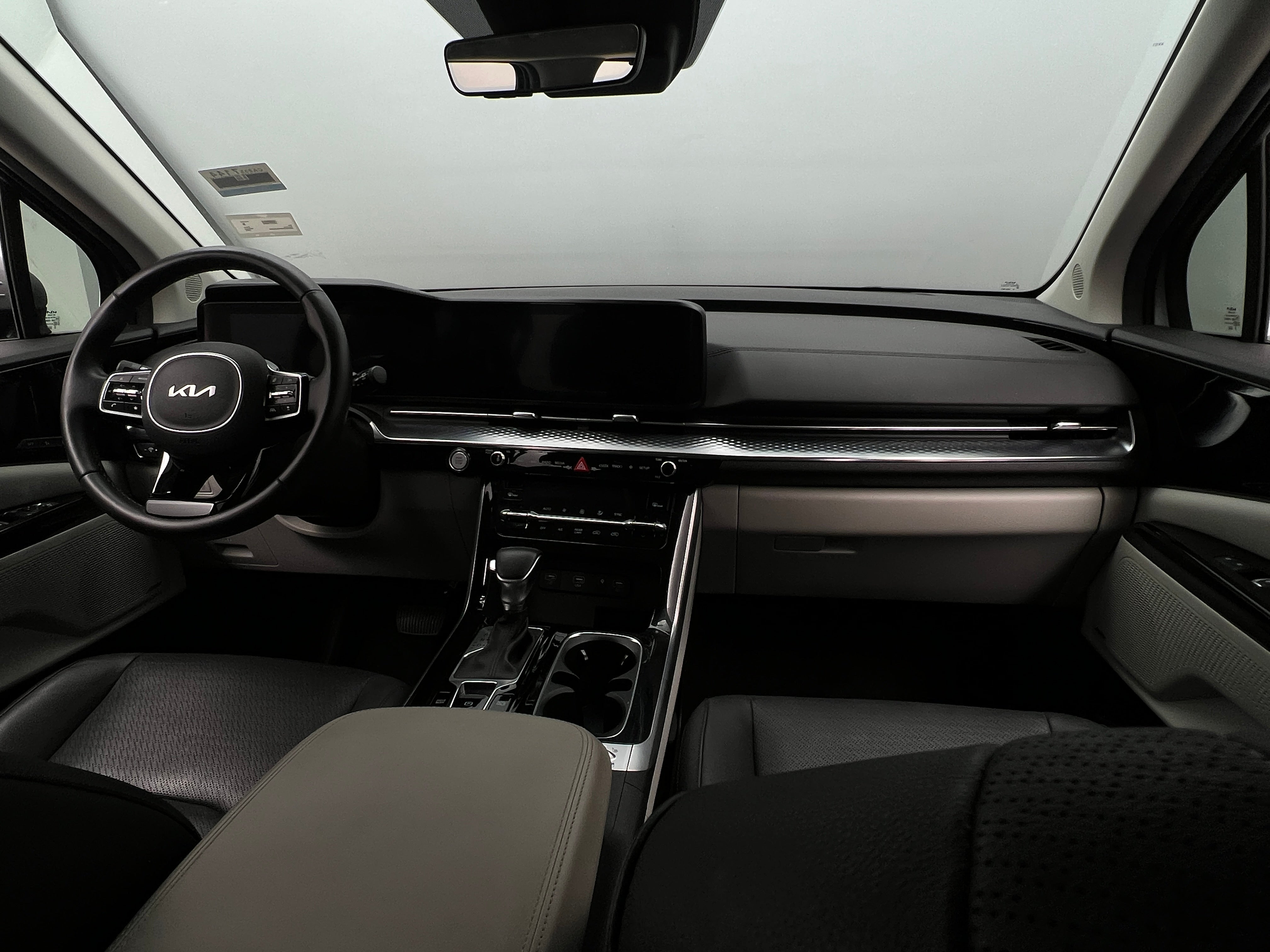 2024 Kia Carnival SX Prestige 2