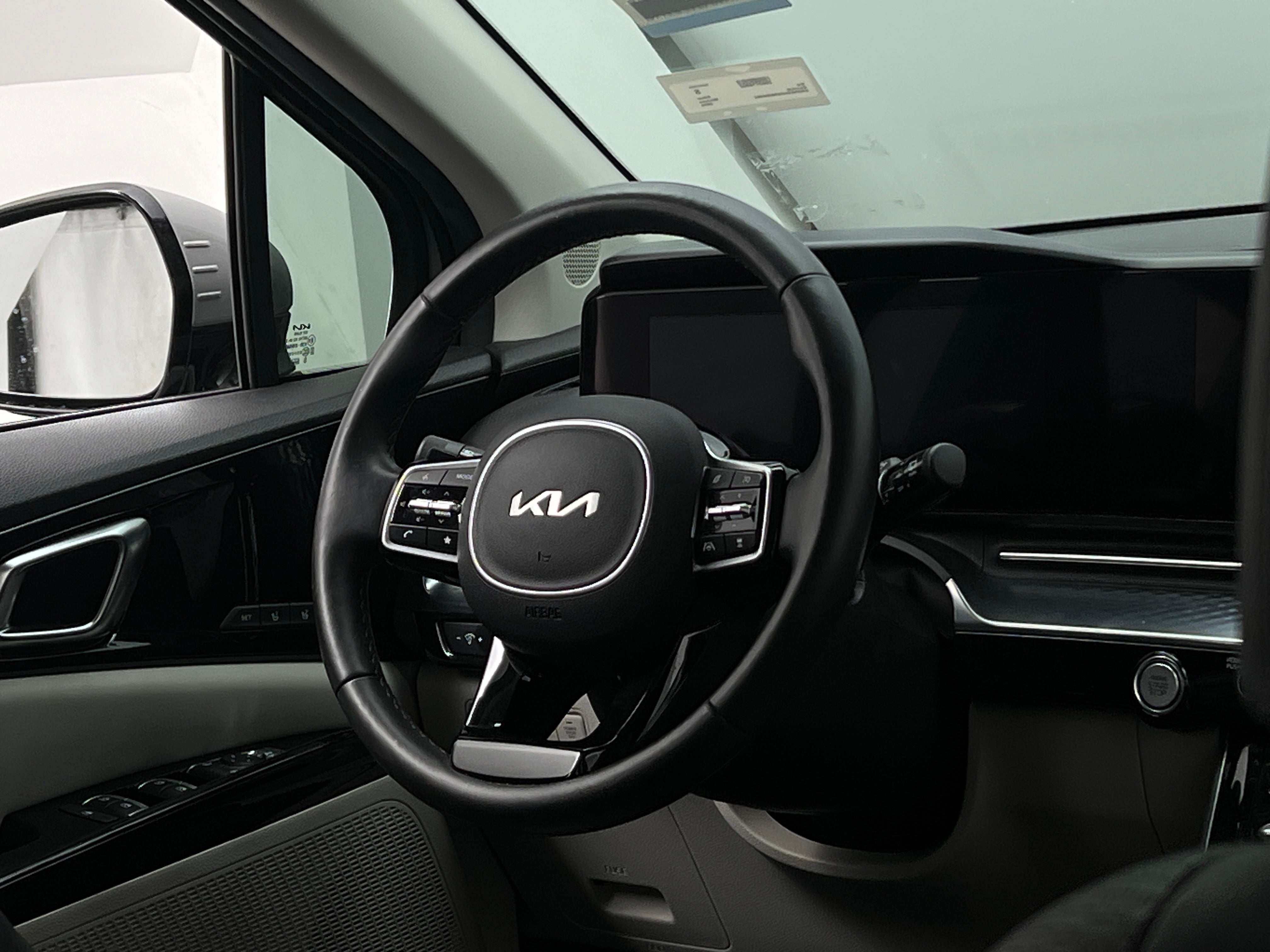 2024 Kia Carnival SX Prestige 4
