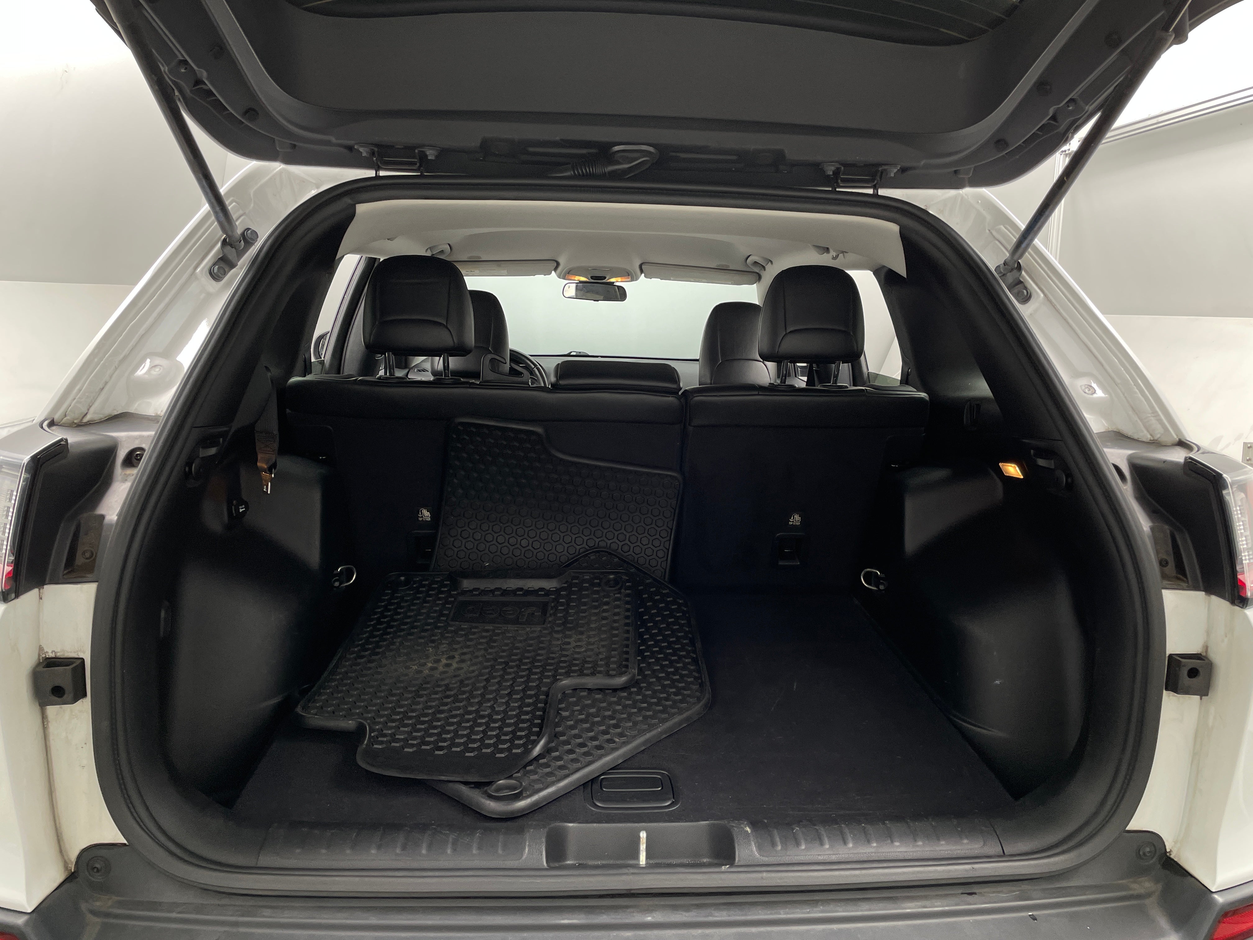 2019 Jeep Cherokee Latitude 7