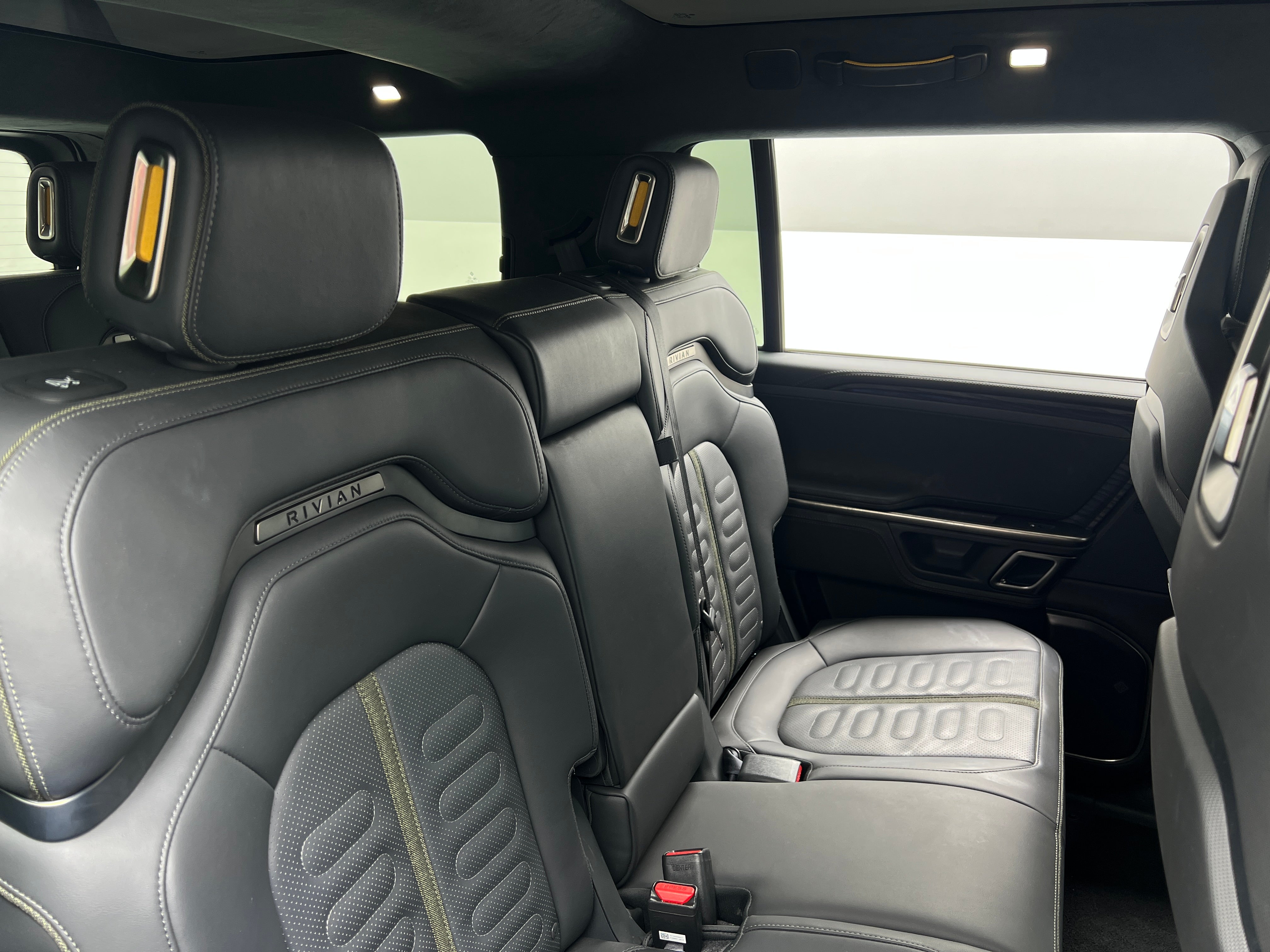 2023 Rivian R1S Adventure 6