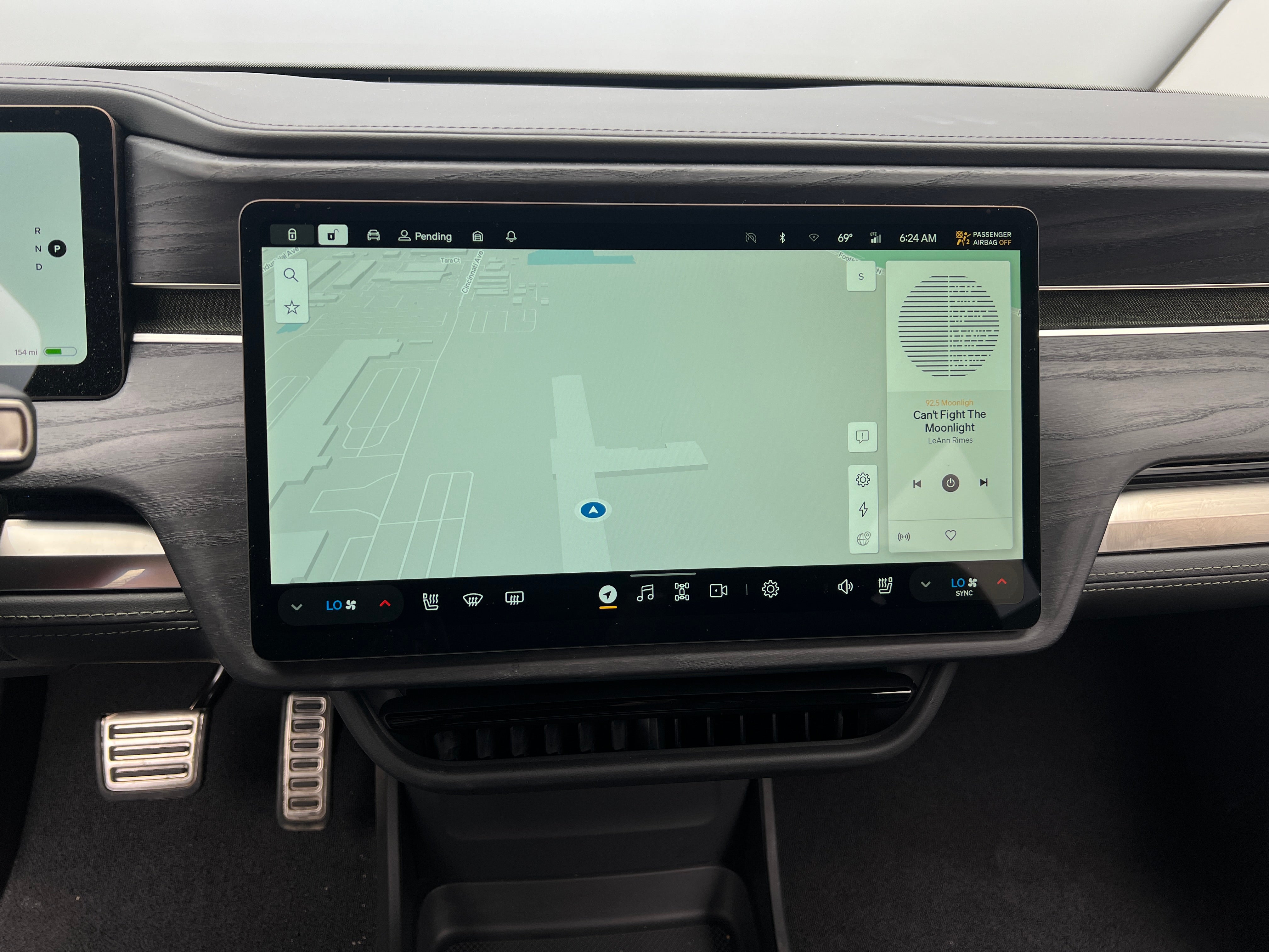 2023 Rivian R1S Adventure 4