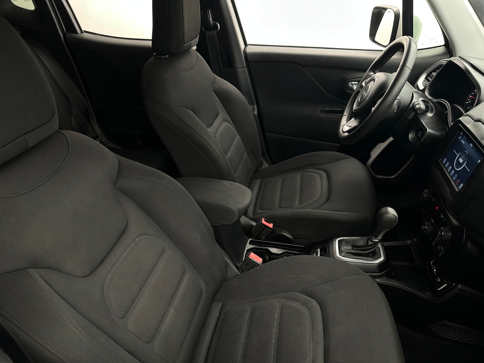 Thumbnail: 2019 Jeep Renegade - 2