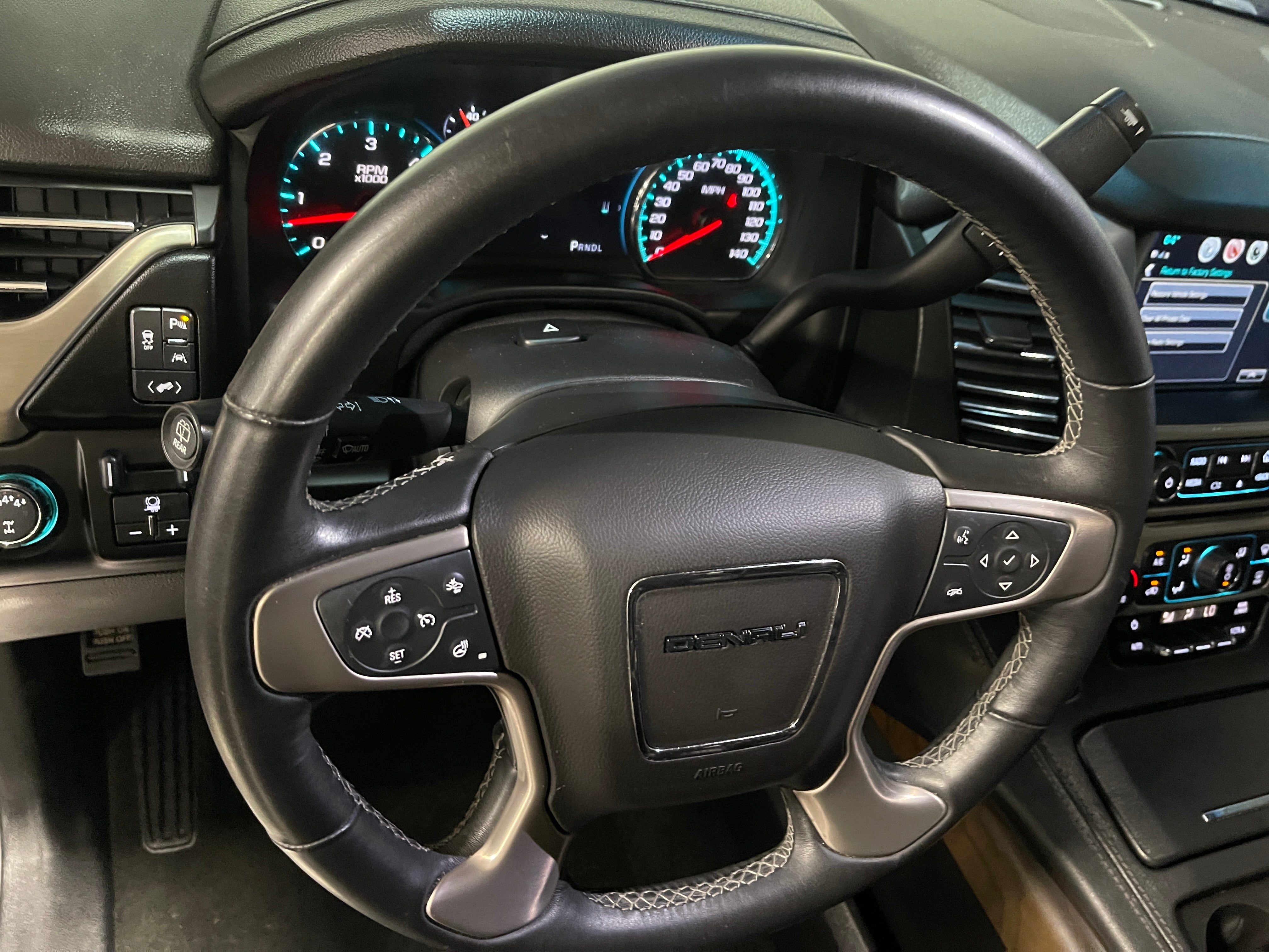 2018 GMC Yukon Denali 4